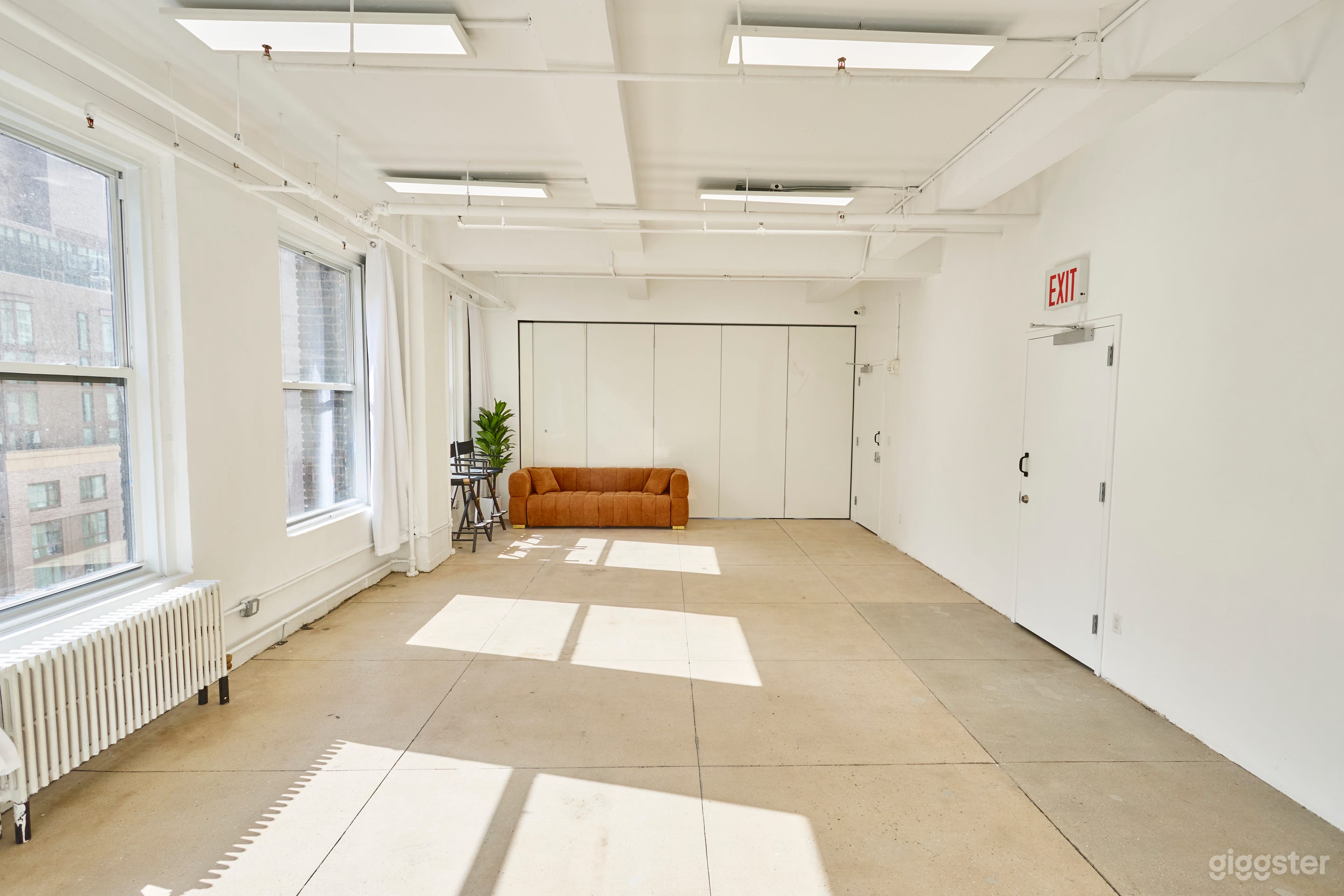 16A Affordable Daylight Photo Studio In New York Photo 4