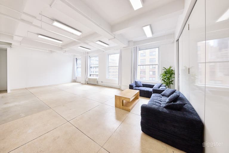  16A Affordable Daylight Photo Studio In New York 