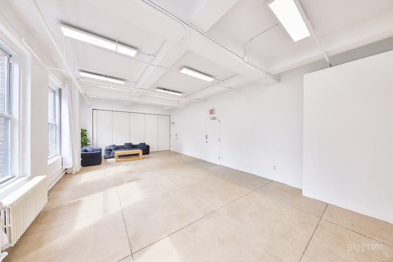  16A Affordable Daylight Photo Studio In New York 