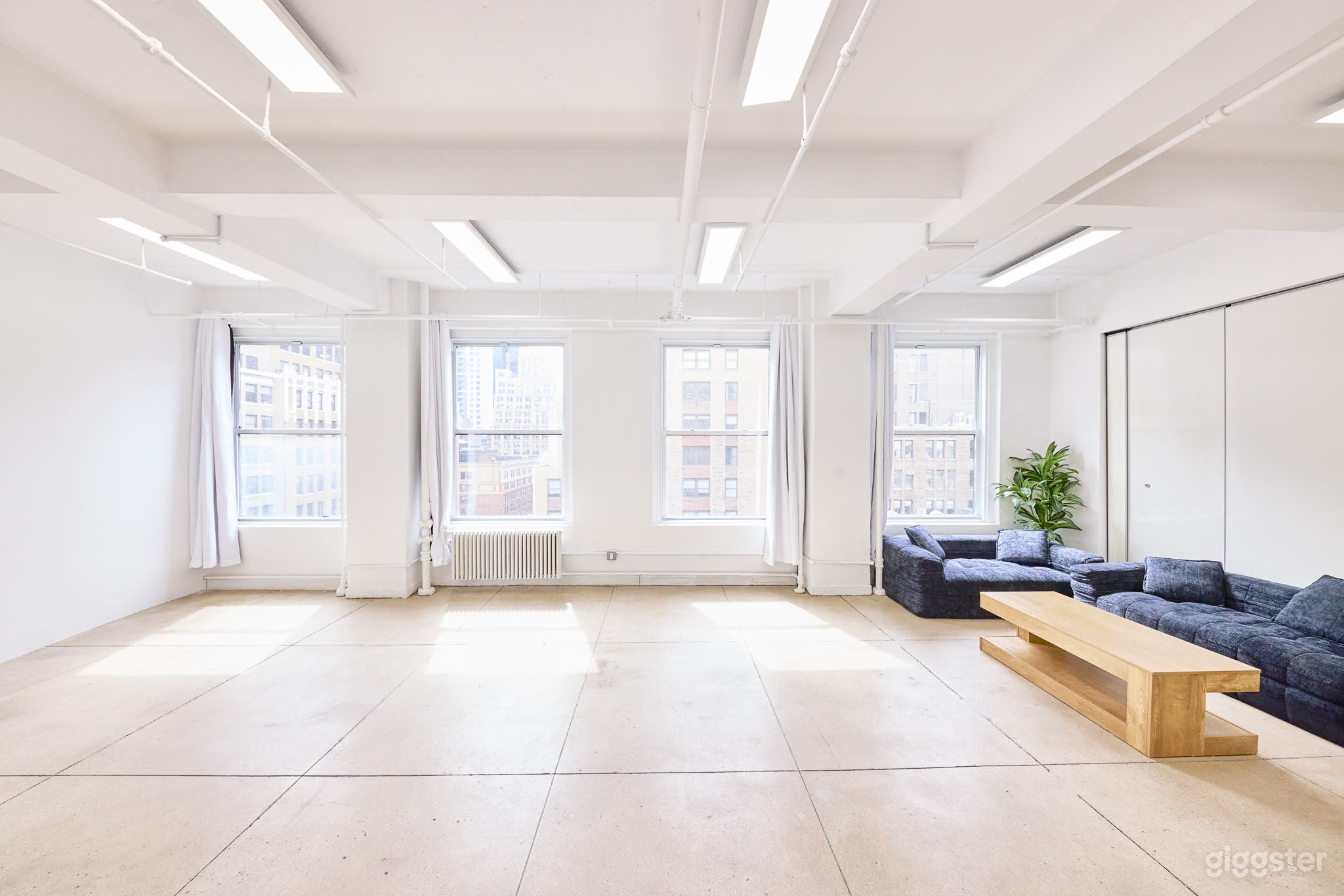 16A Affordable Daylight Photo Studio In New York Photo 2