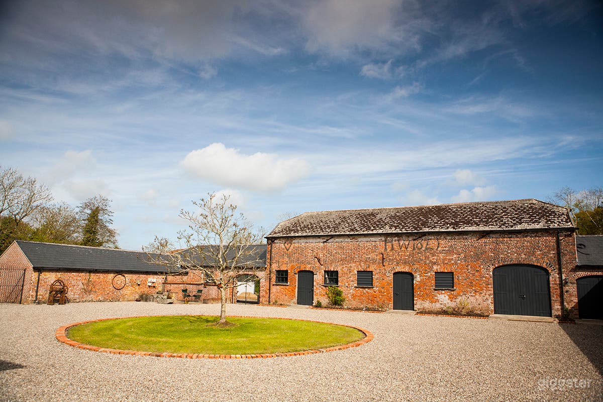 Coach house court yard