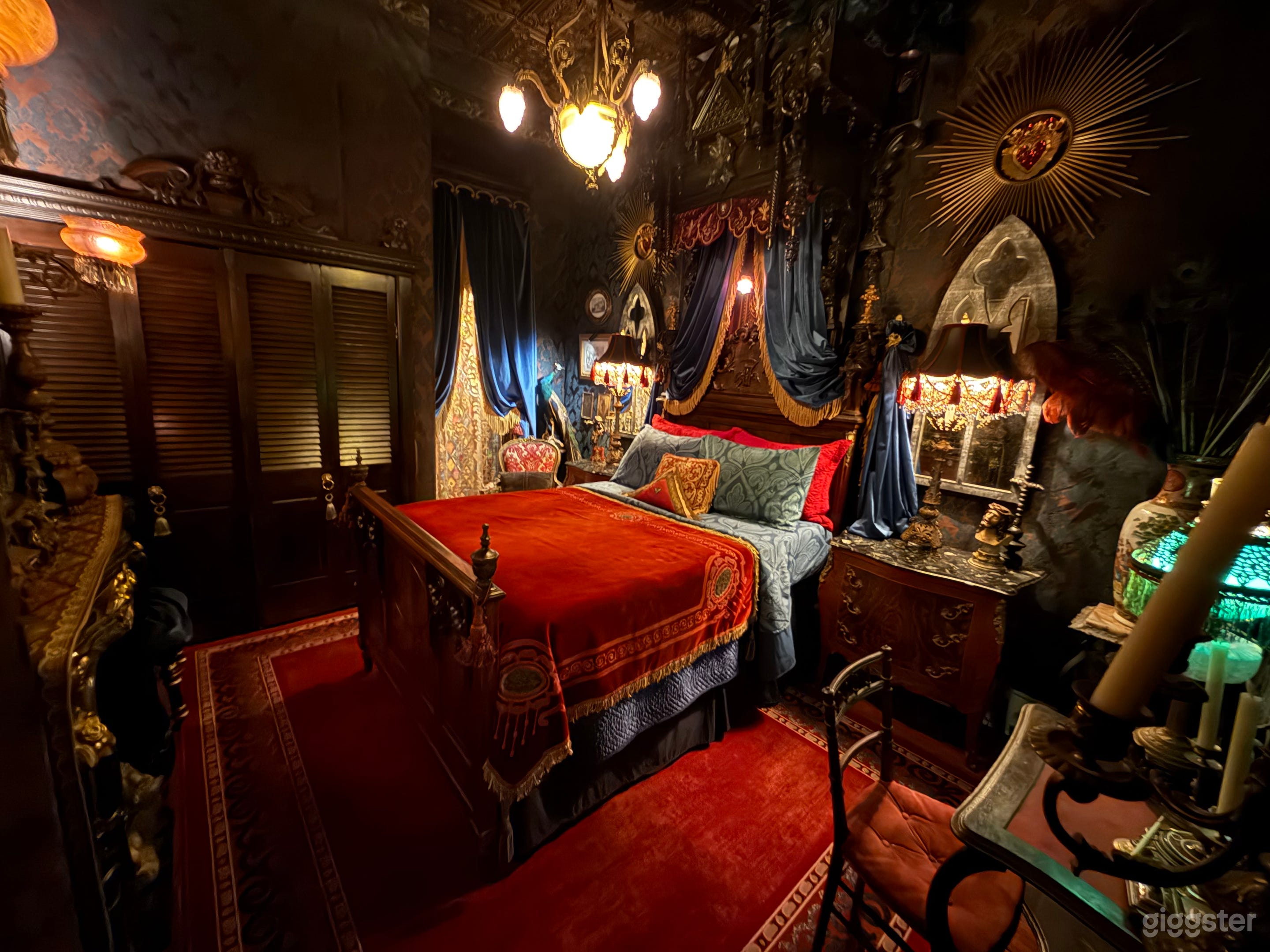 Southern gothic maximalist dream  Photo 1