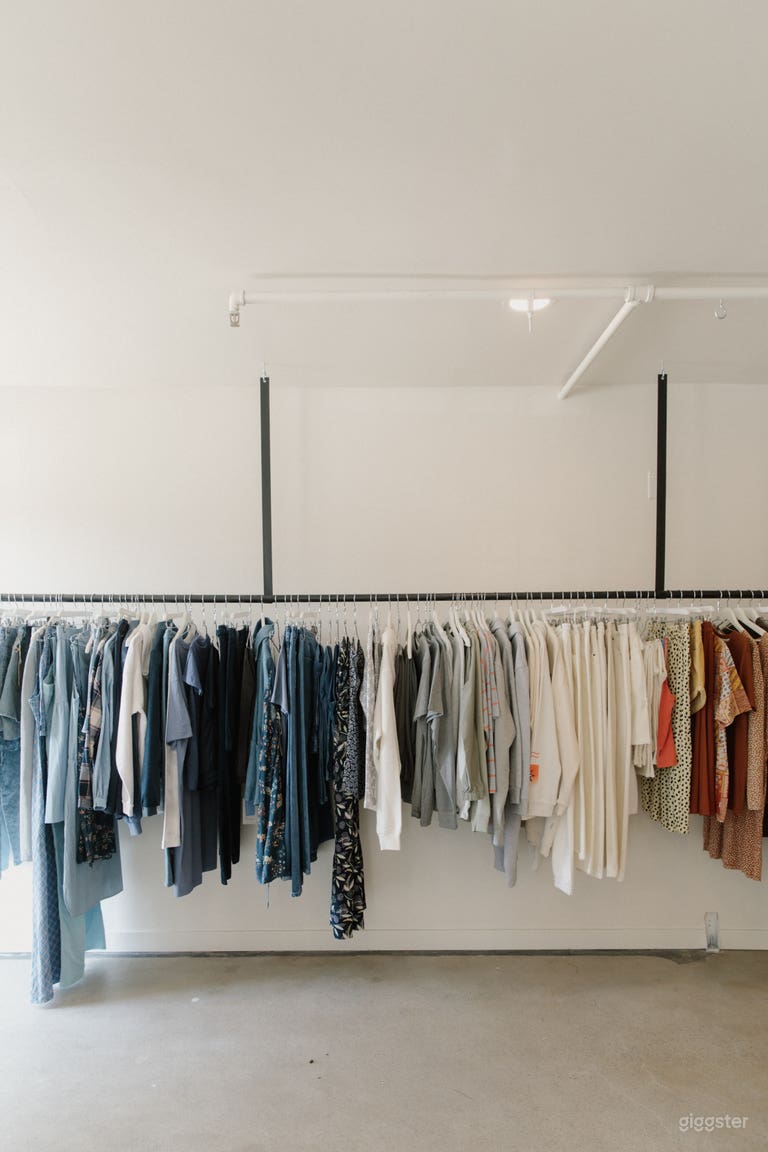  Perfect Pop-Up / Retail Spot with Street Access 