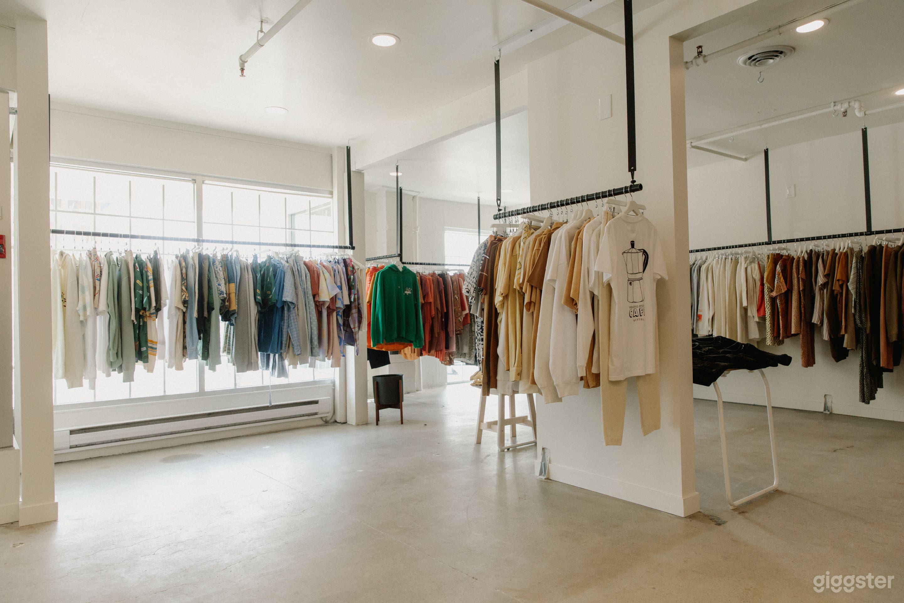 Perfect Pop-Up / Retail Spot with Street Access Photo 1