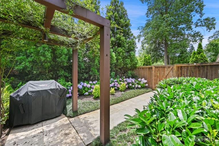  Versatile Outdoor Oasis 