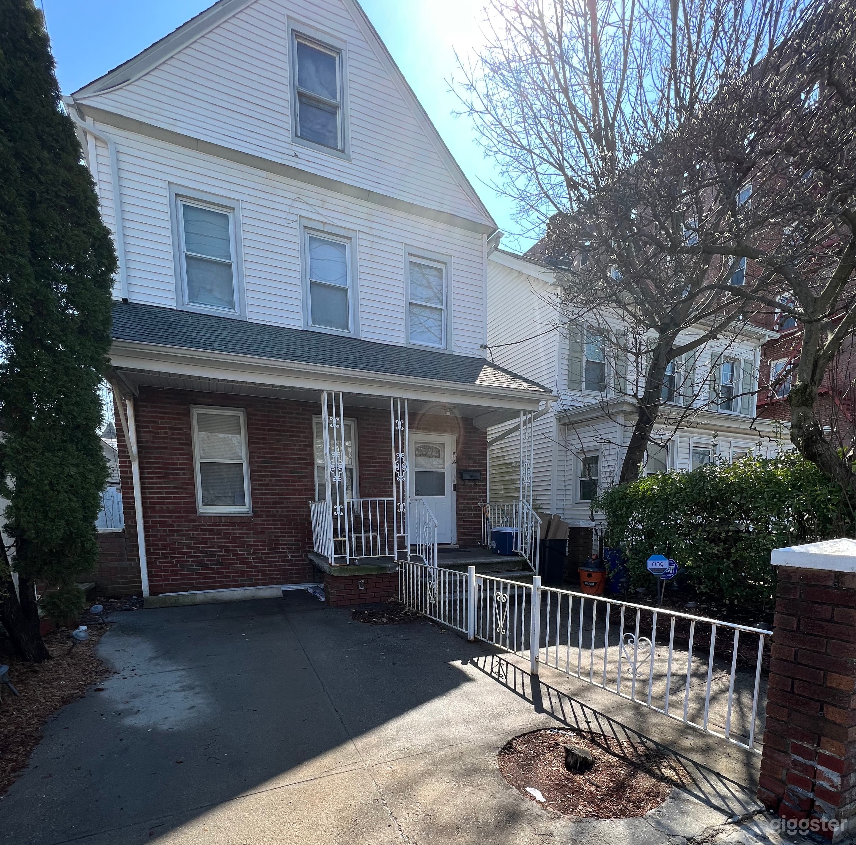 New Rochelle Chic Retreat- 3 Bdrm Apt->Near NYC  Photo 1