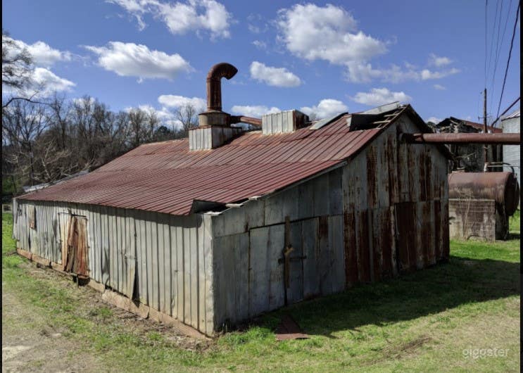 Turn of Century Town Street Scape Photo 4