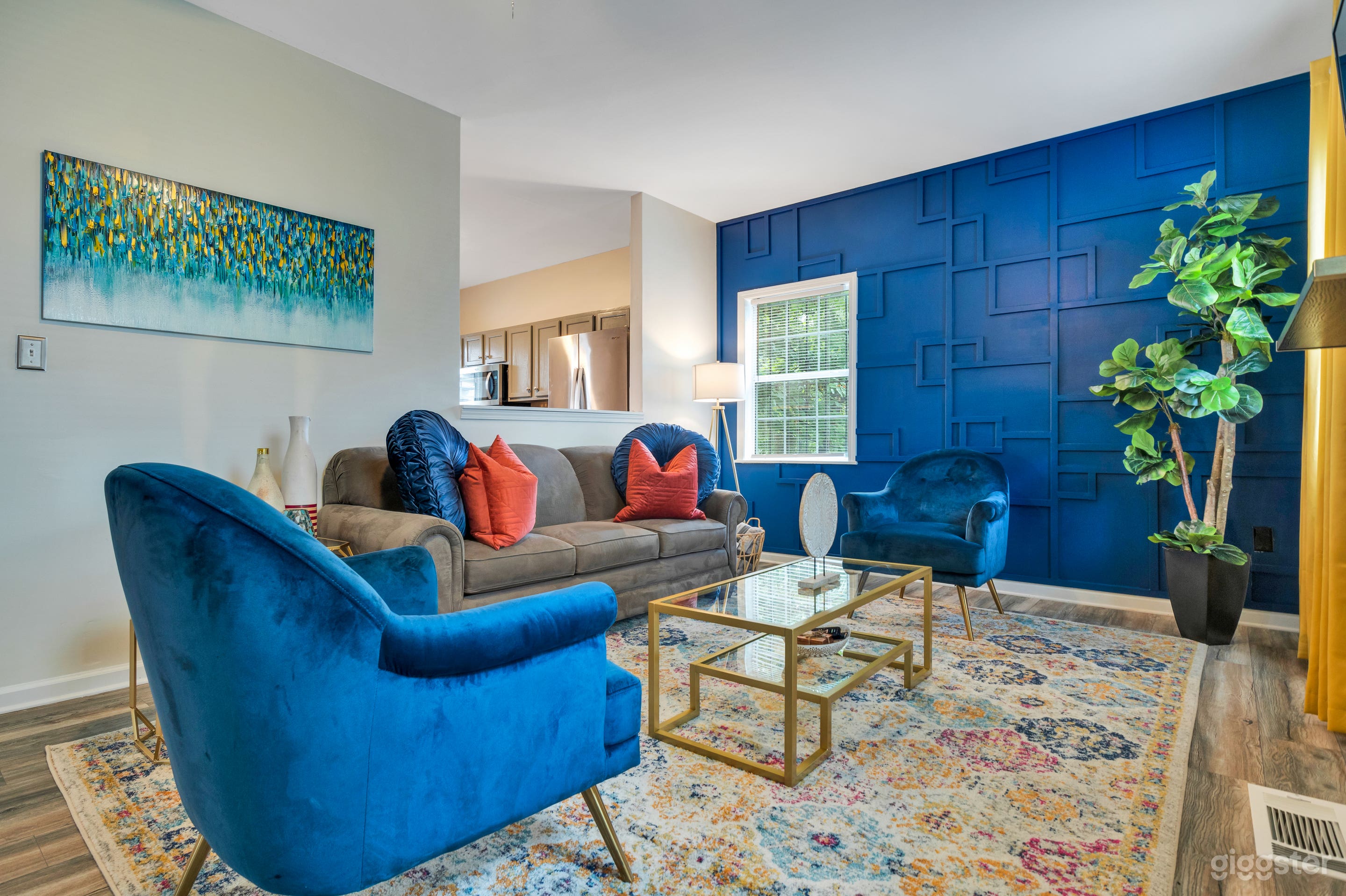 Modern Chic 2- Story Townhome Photo 1