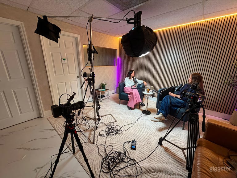  Estudio Profesional de Podcast, Video y Creación de Contenido 