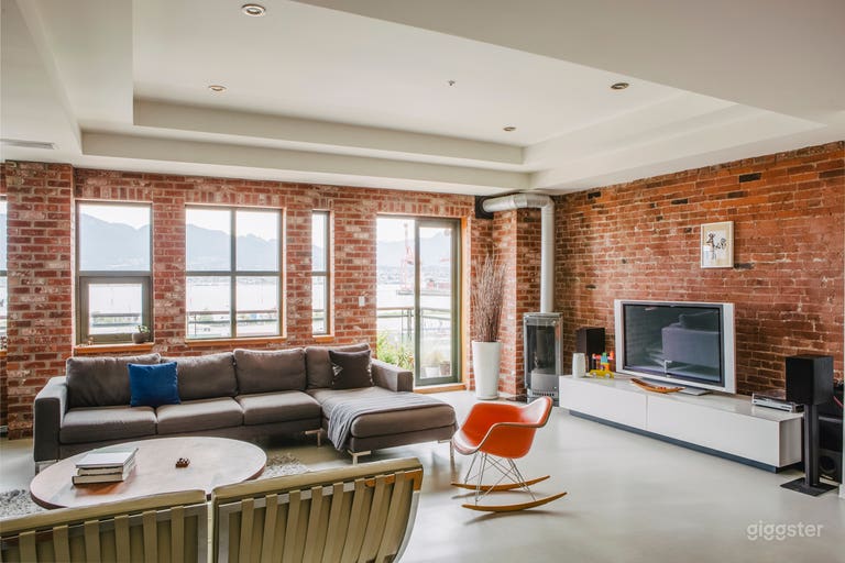  Living room, Northstore mountain, waterfront view 