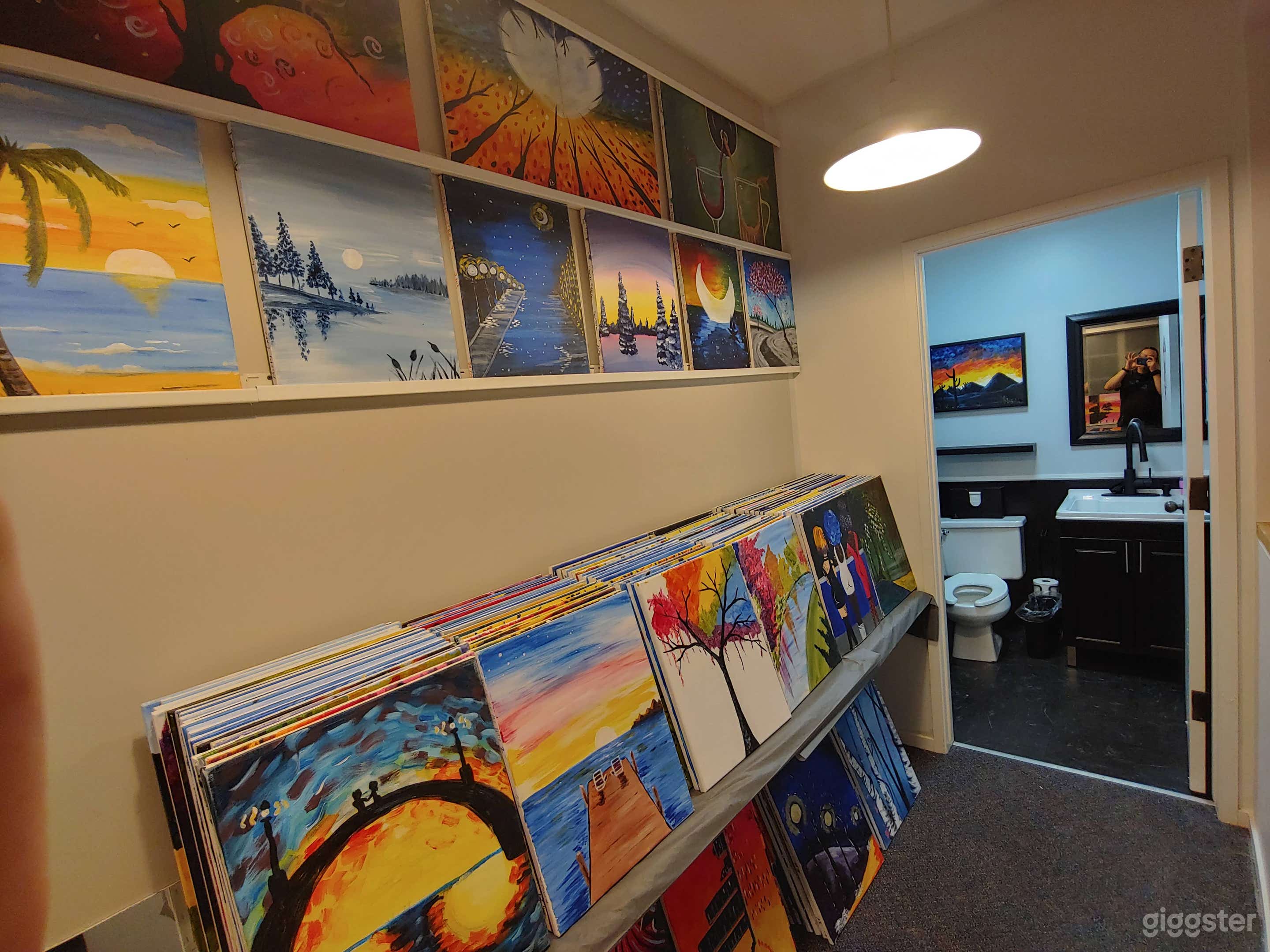 Charming Art Studio in Downtown Ypsilanti, MI Photo 4