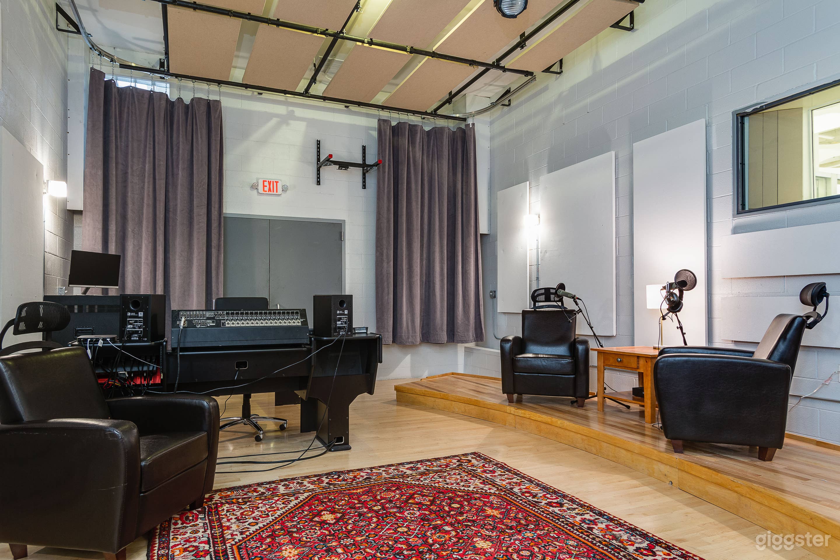 Blvd Studio (rear view+