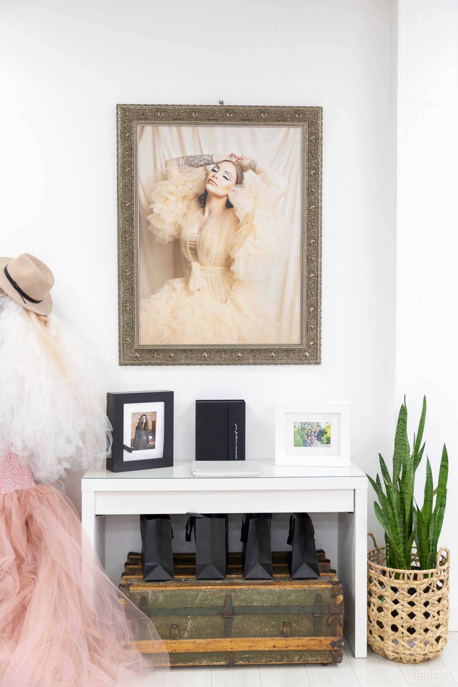 Open Bright Photography Studio Photo 2