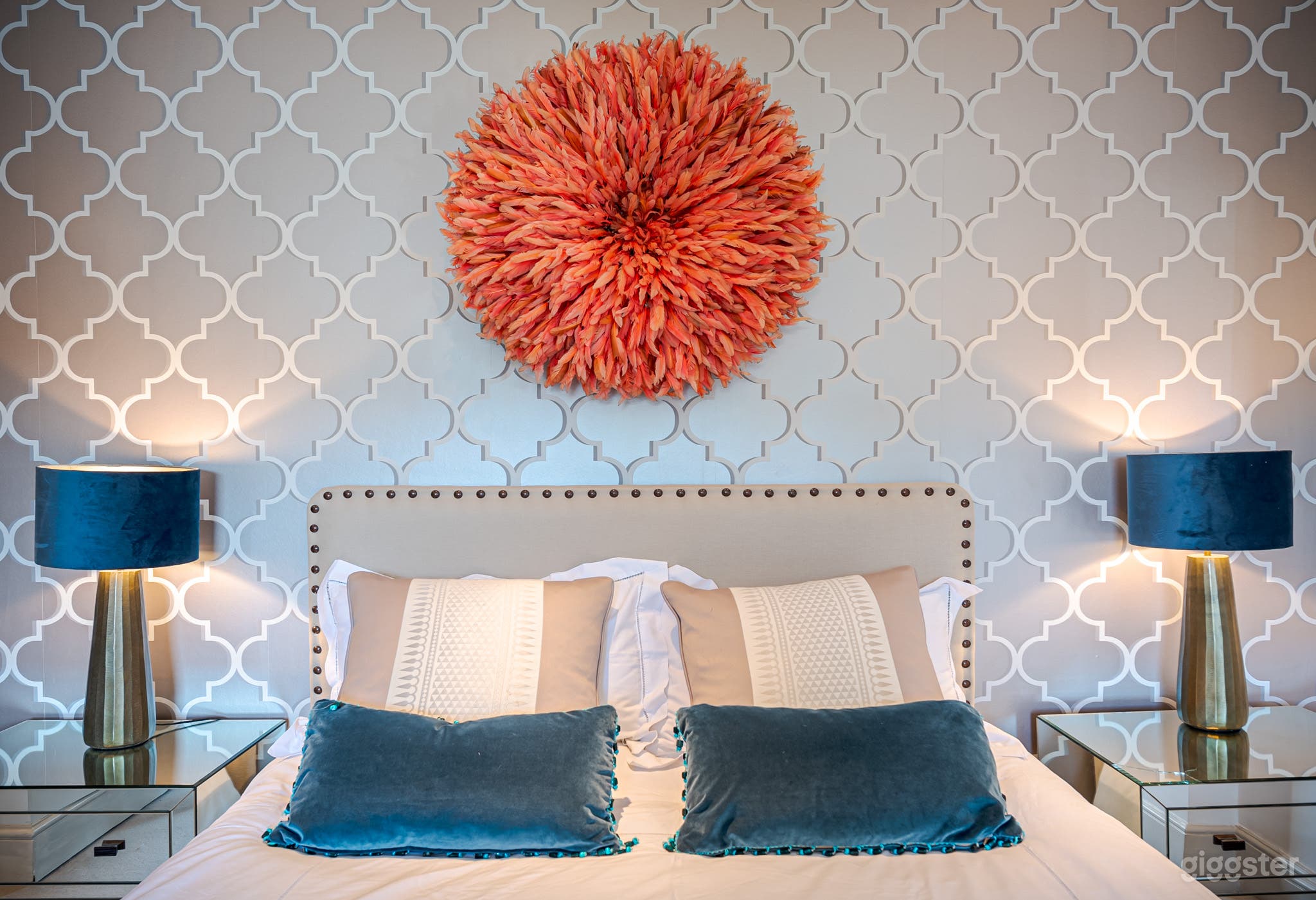 Wandsworth Home With Outdoor Split-Level Dining Photo 3