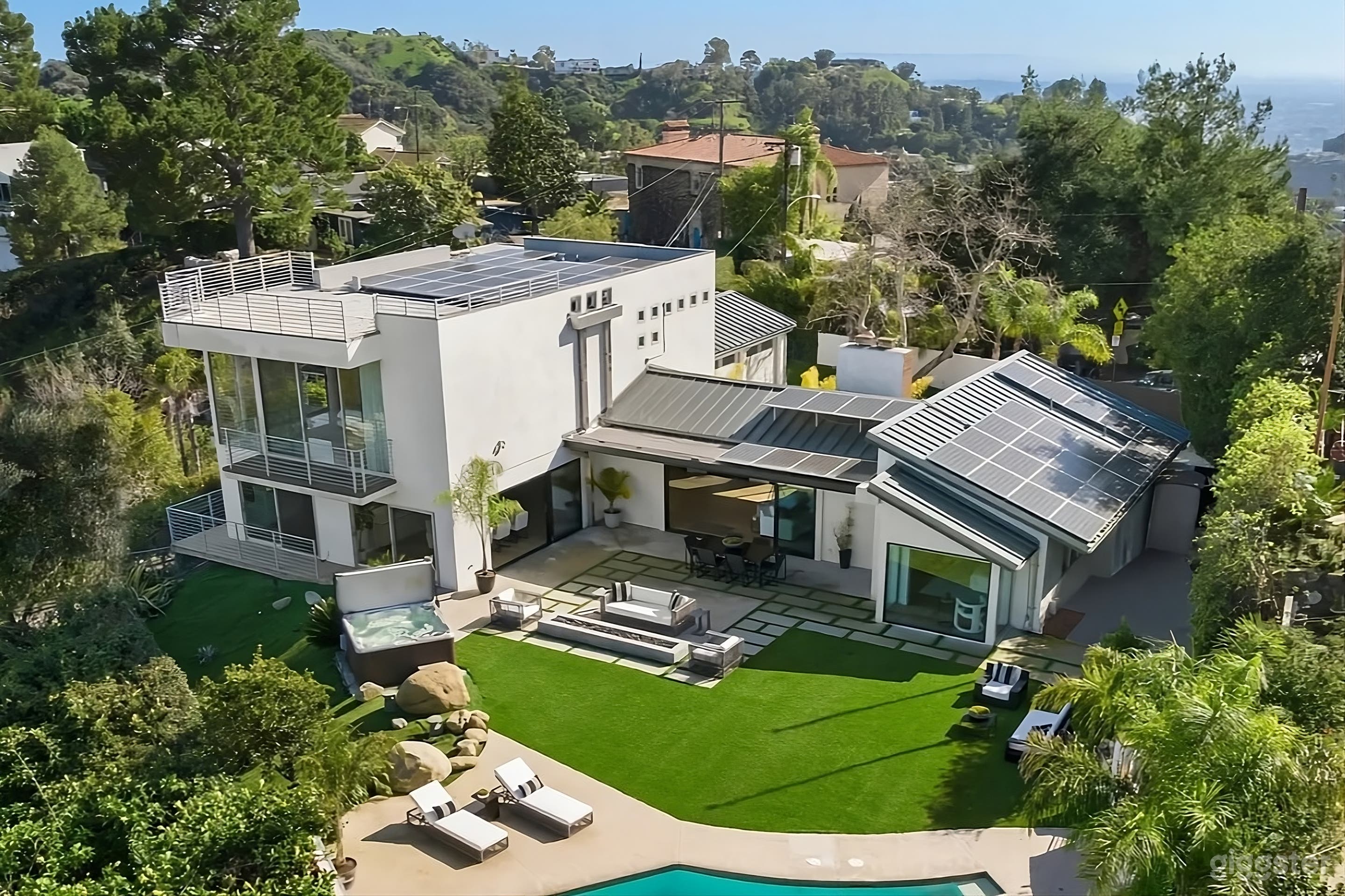 Modern Hilltop Backyard with Pool Photo 2