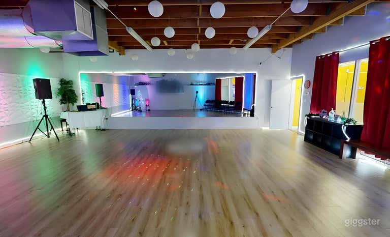  Spacious Dance Studio in Great Central Location 