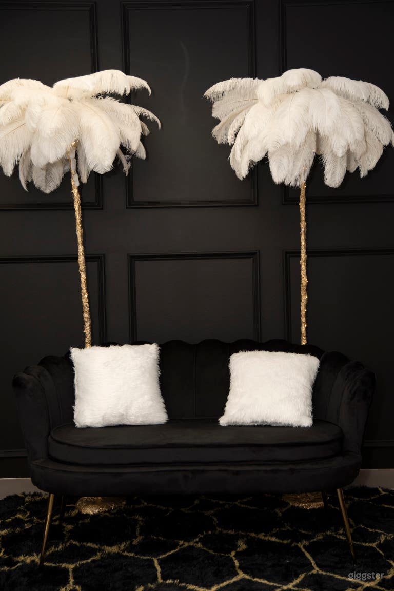  6 Creative Sets in 1 Photo Studio: Lifestyle, Birthdays, etc 