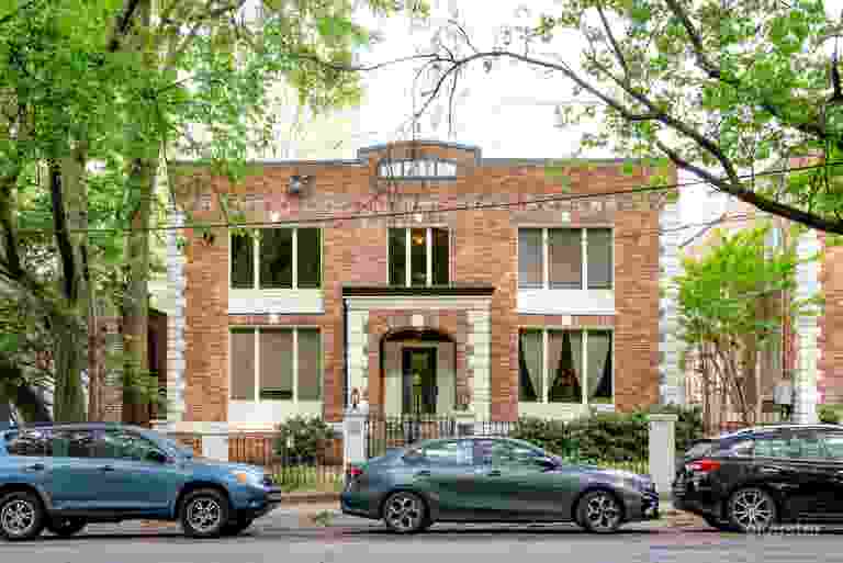  Parkfront Bloom - Chic Studio Park Nearby 