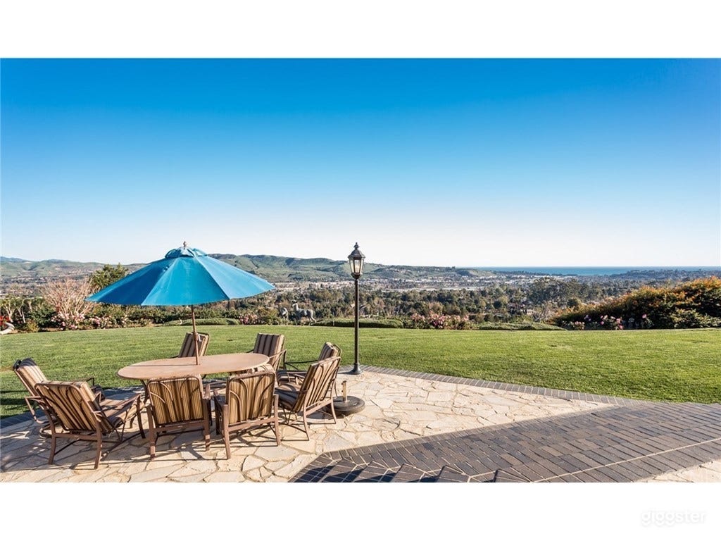 Dream mansion for shoot Photo 4