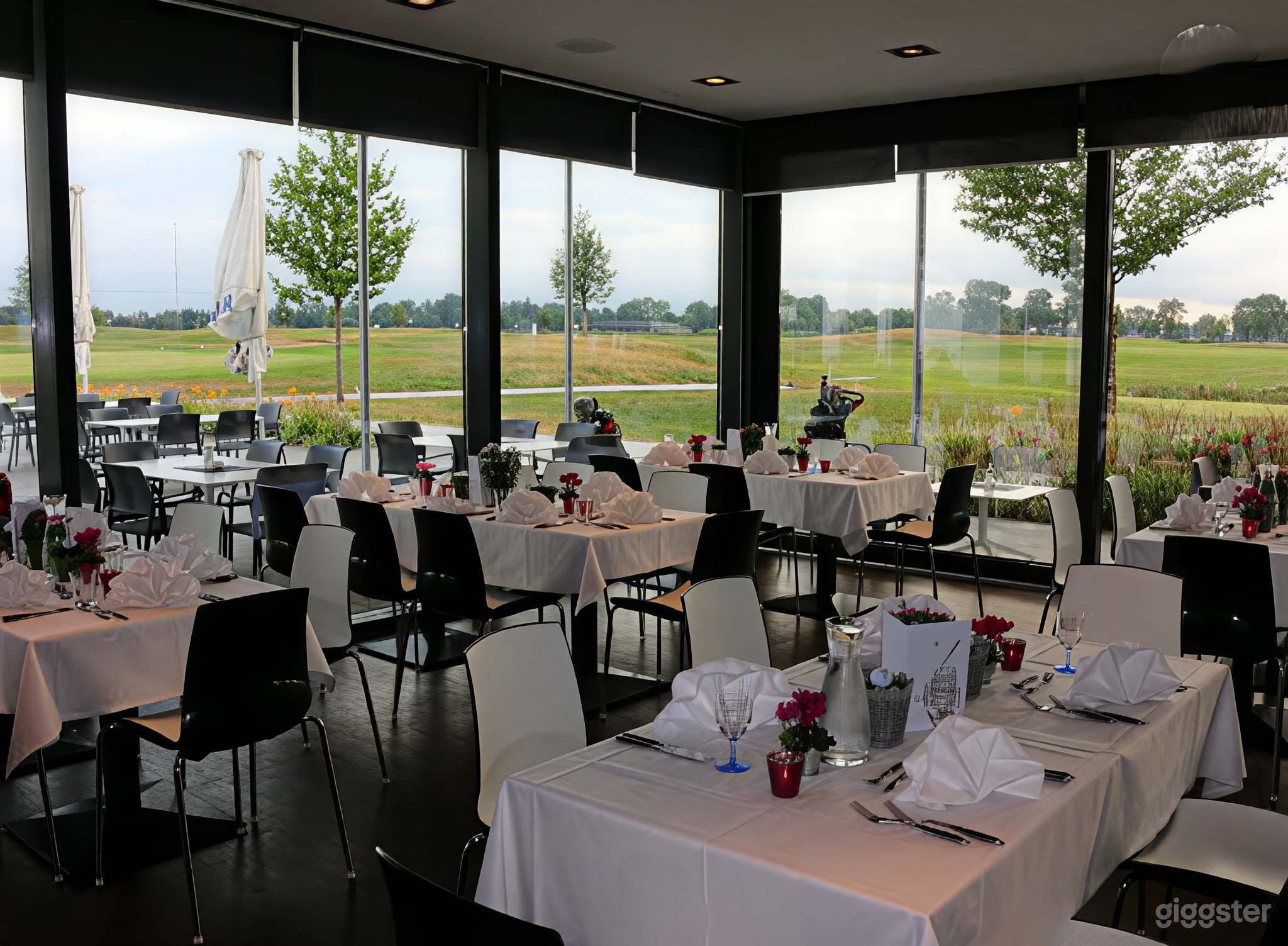 Veranstaltungs und Gastronomiebereich am Golfplatz Foto 4