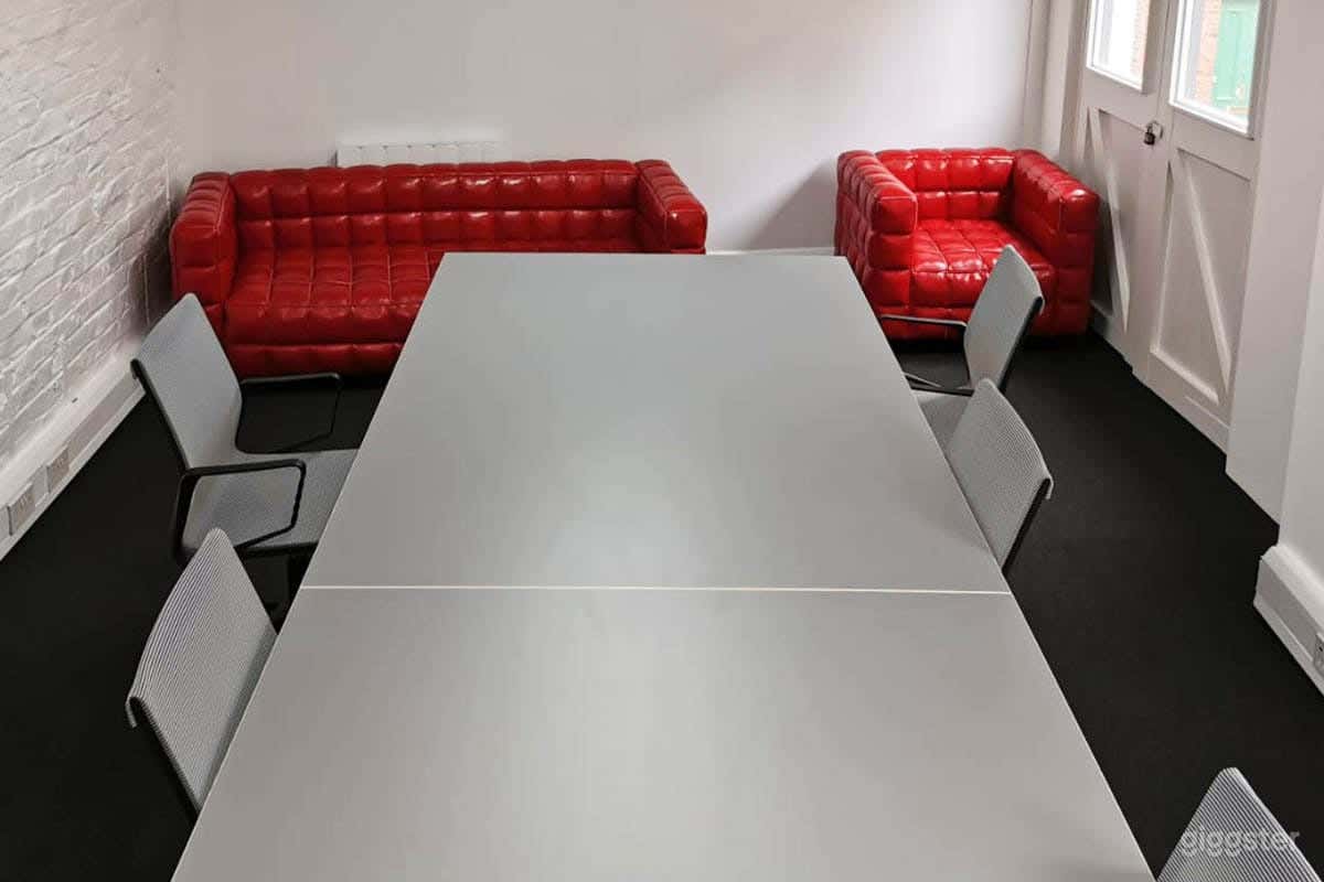 Blackheath - The Boardroom Photo 4