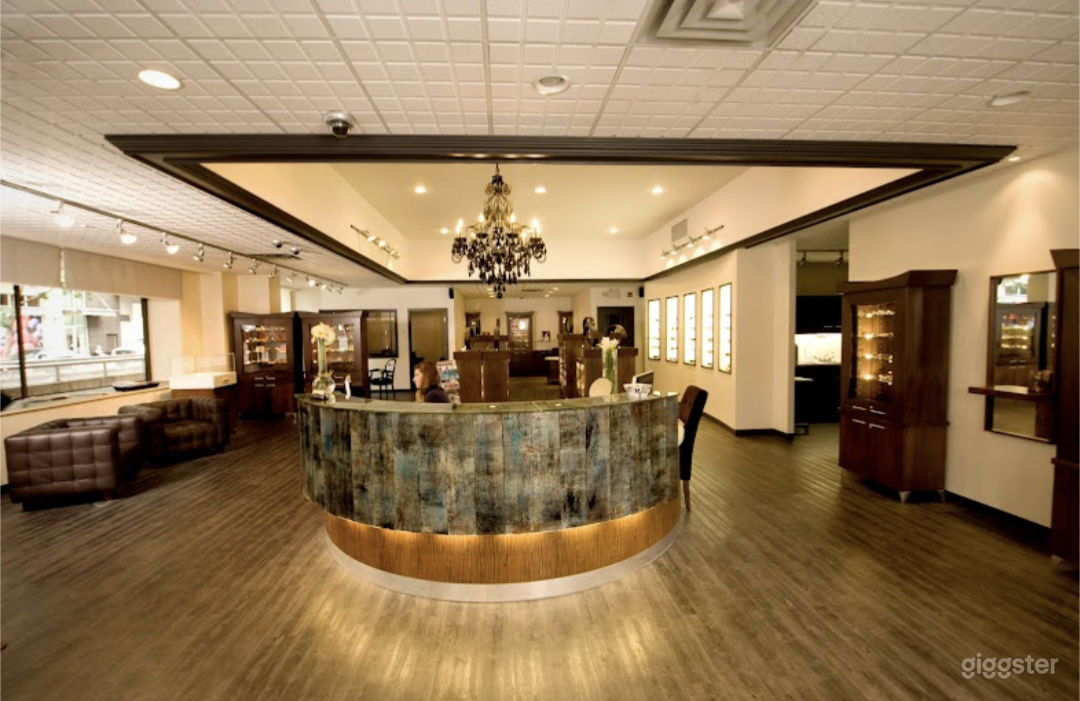 
Create an inviting atmosphere. The use of natural light enhances the aesthetic appeal of the front foyer area and create a welcoming space.