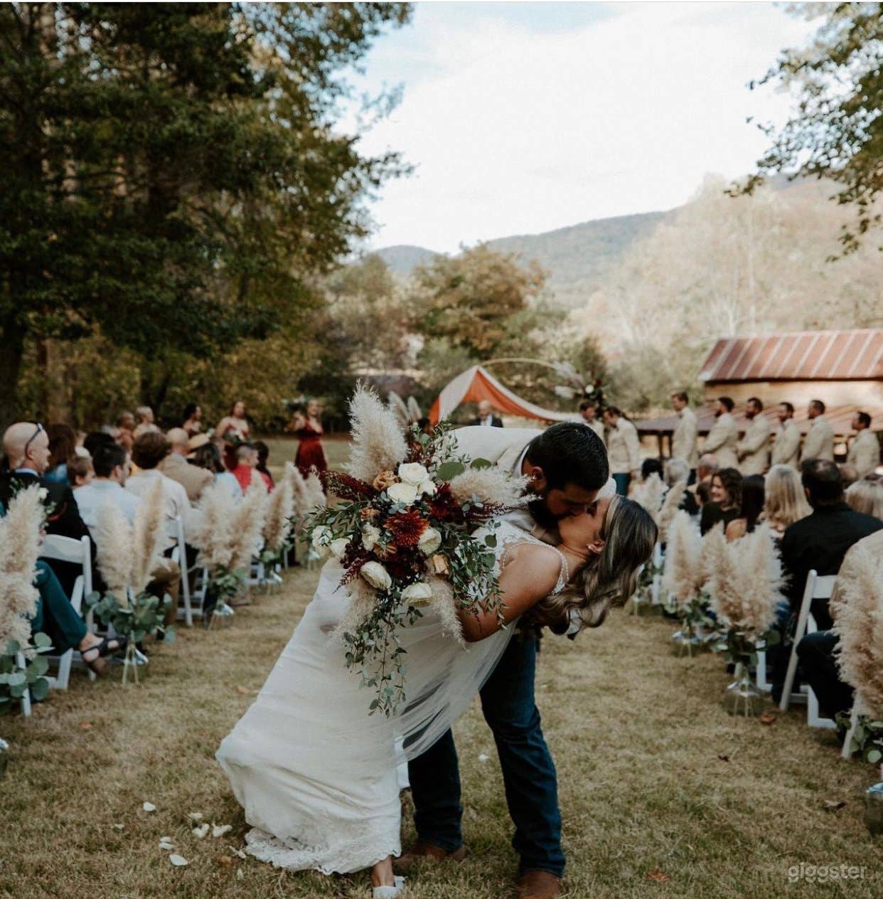 Scenic Mountainview Ceremony Site Photo 4