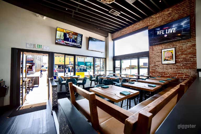  Oceanside Restaurant w/ Bar & Patio in Hermosa Beach (Buyout) 