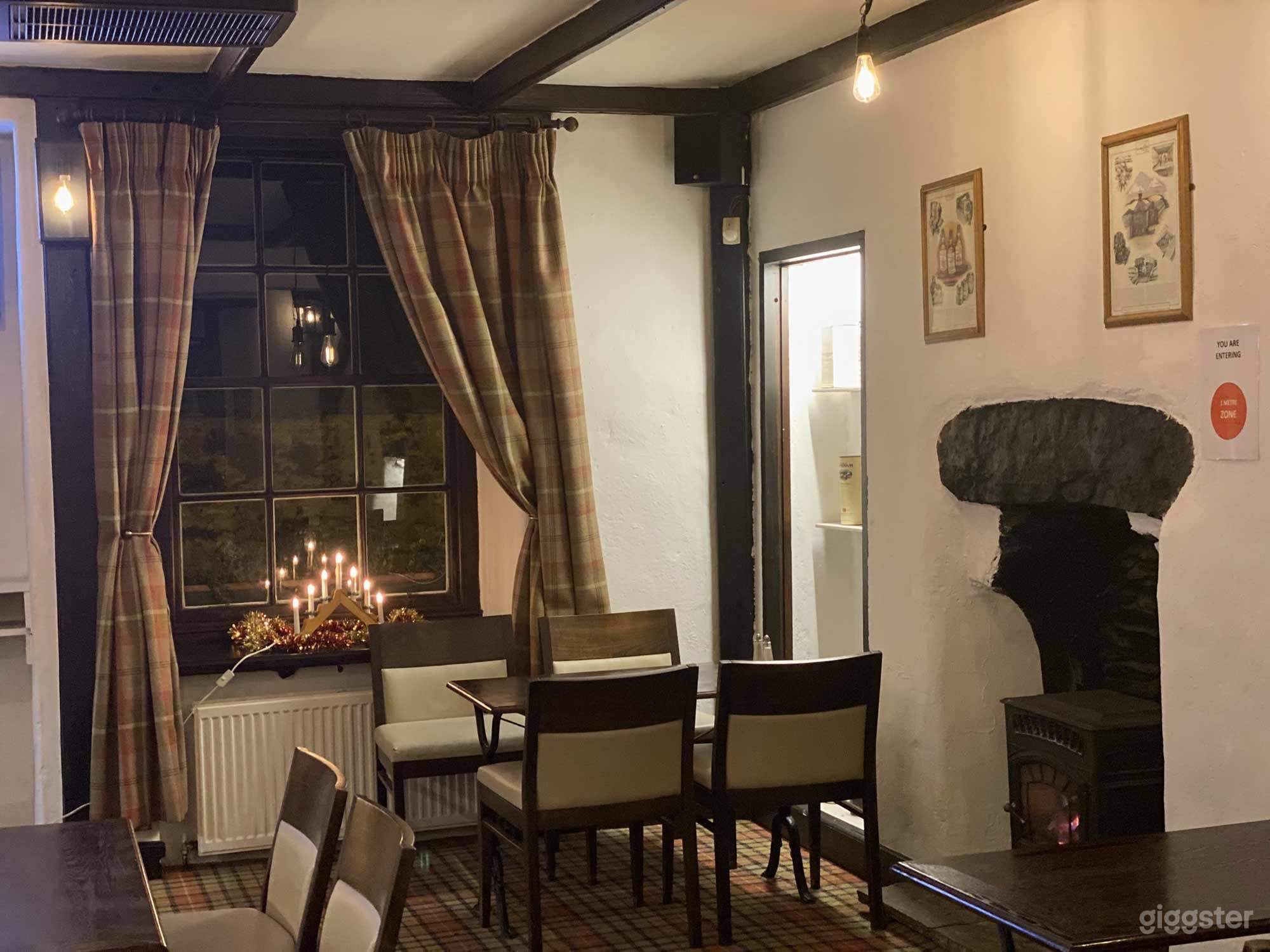 Cozy Bar in Dunkeld Photo 4