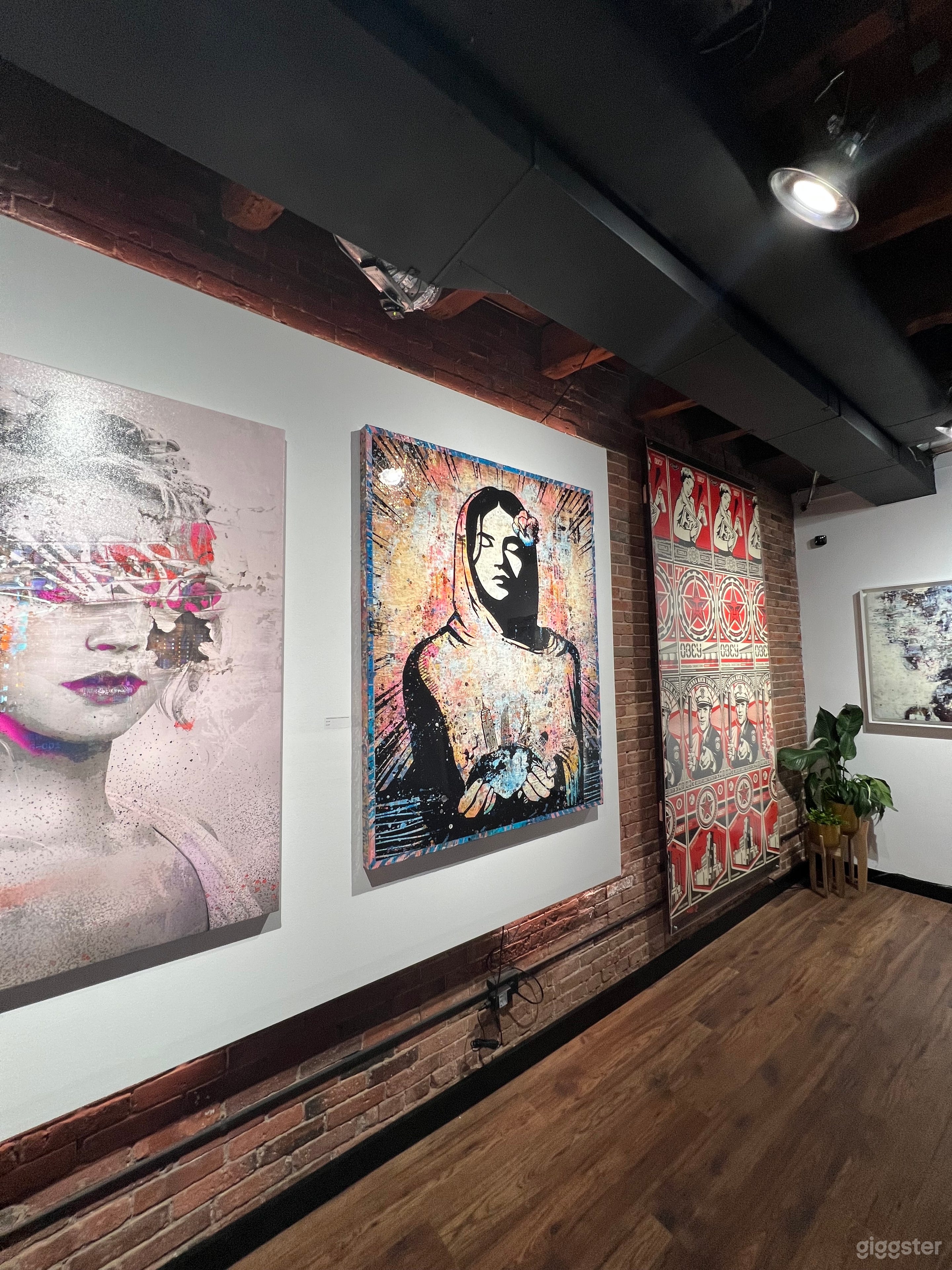 Contemporary Art Gallery in downtown historic Newburyport Photo 3