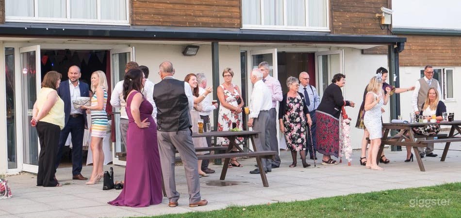 Spacious and Bright Outdoor Garden and Field Photo 1