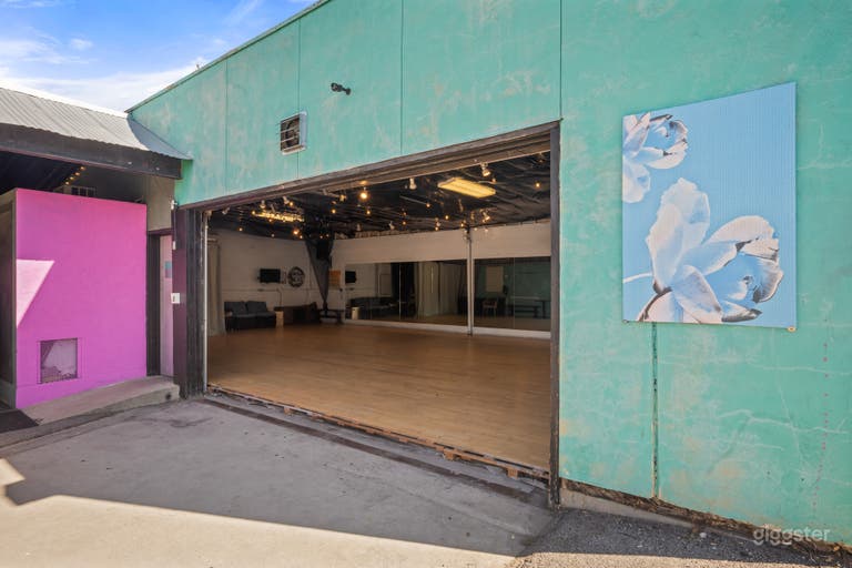  Contemporary and Stylish Studio in Salt Lake 