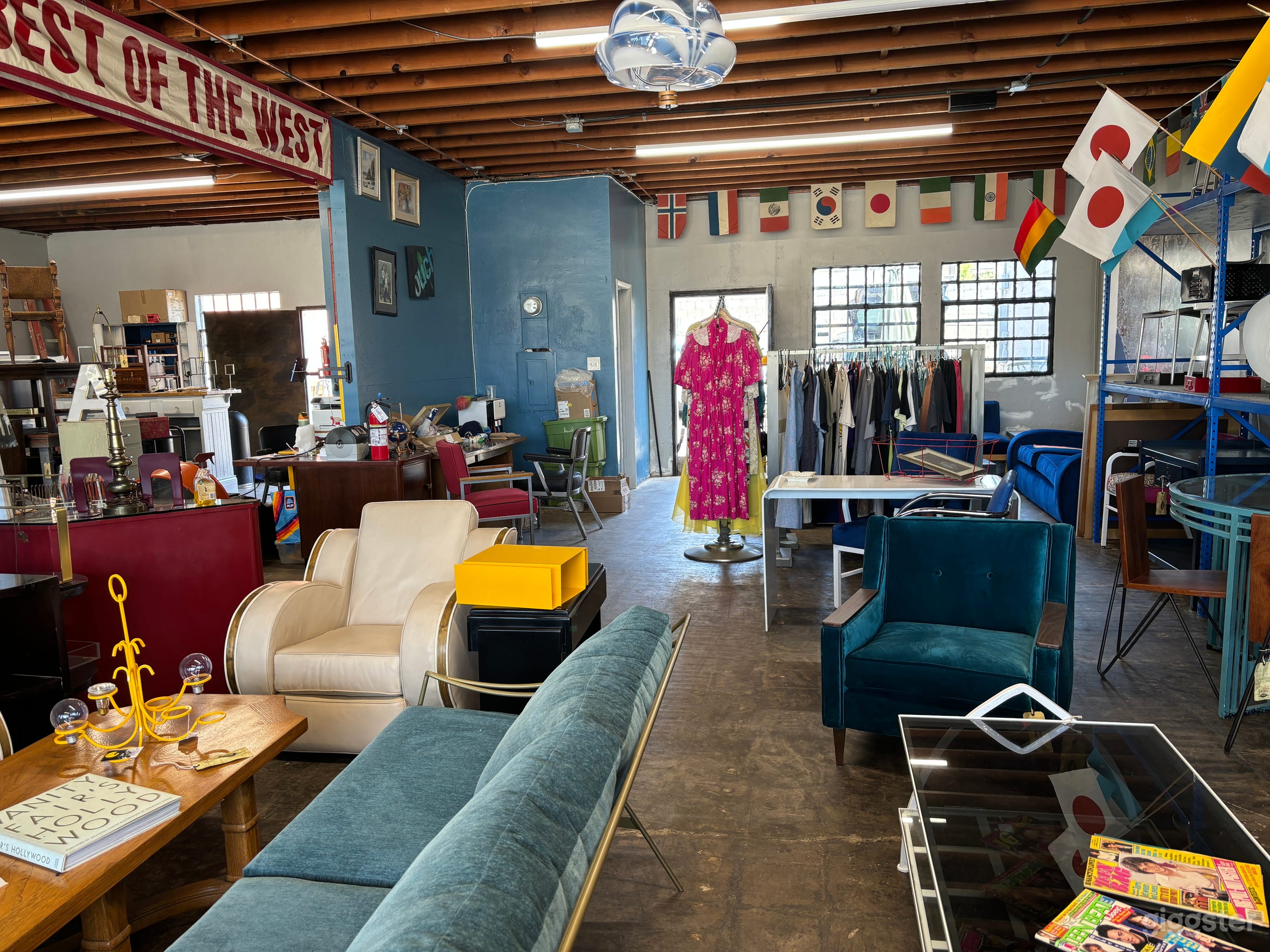 Cool Vintage Furniture Showroom Photo 2