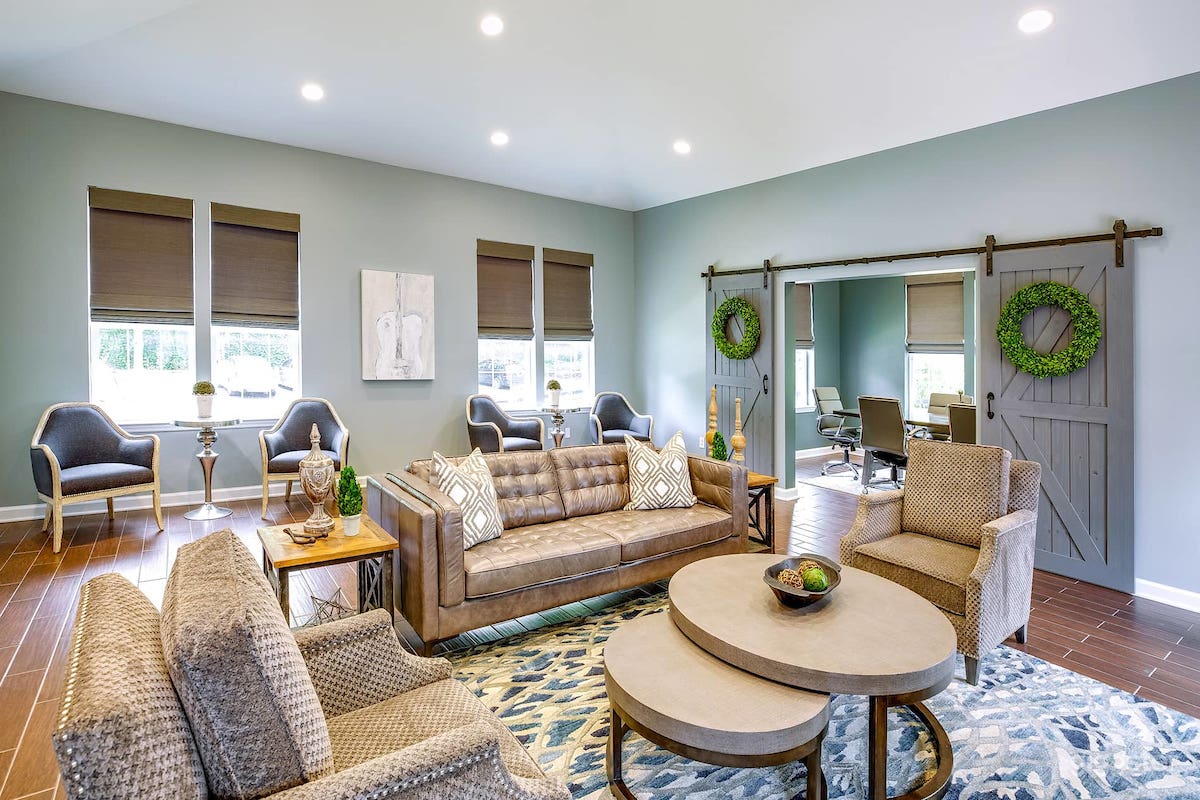 Country-Style Clubhouse in Franklin Photo 1