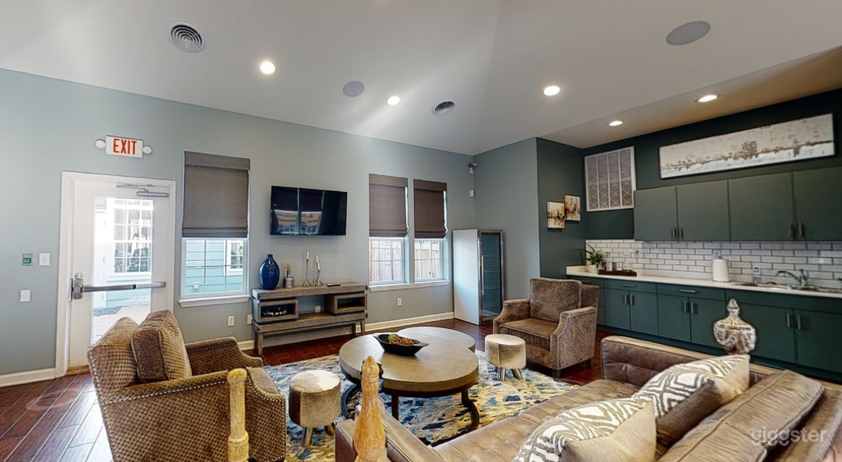 Country-Style Clubhouse in Franklin Photo 3