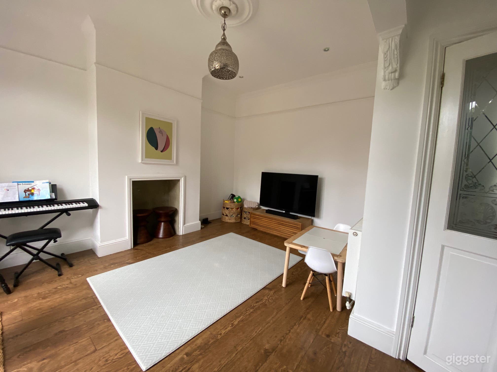 Edwardian Family Home with Garden & Driveway | North London Photo 3