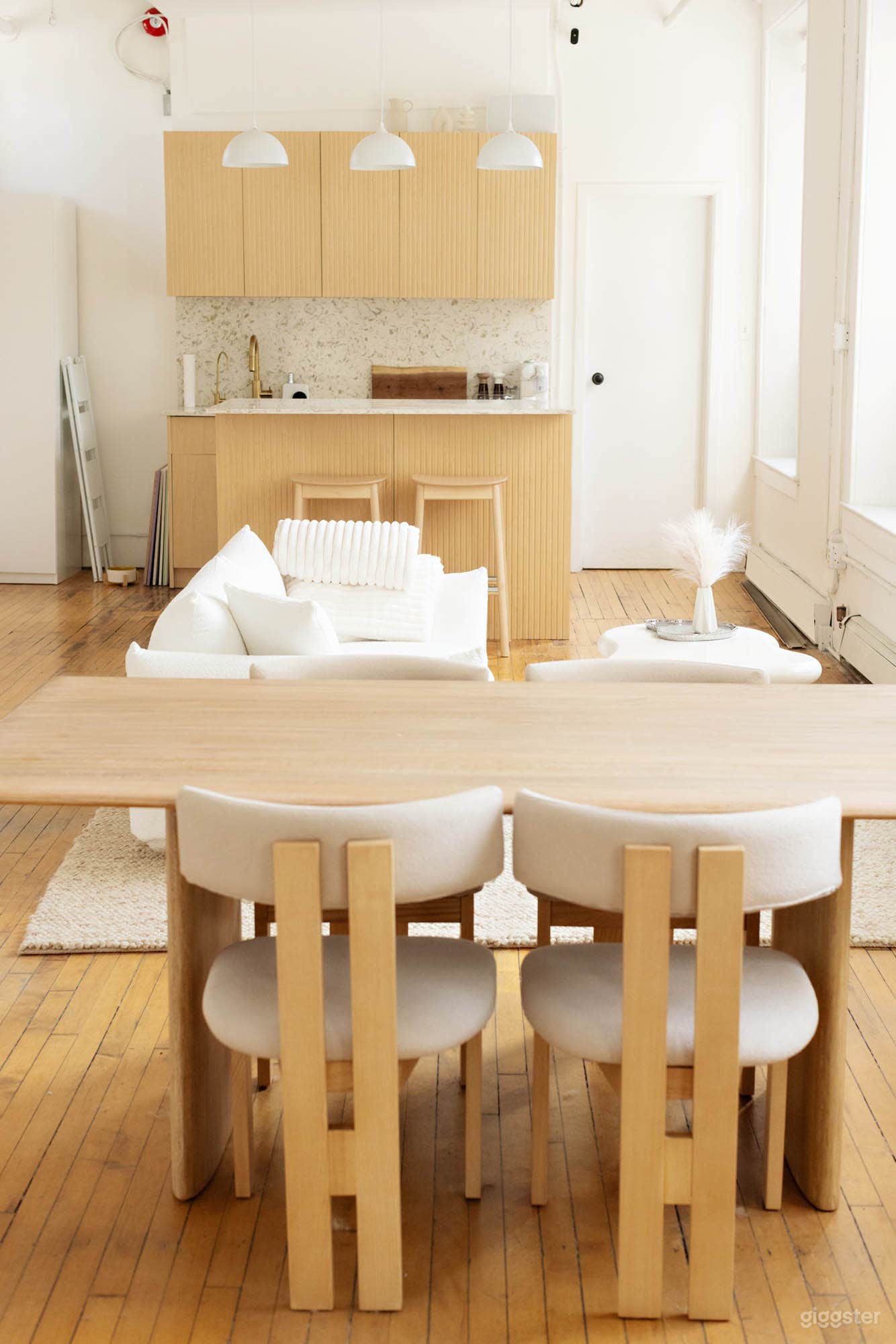 Photo studio with a mango wood desk