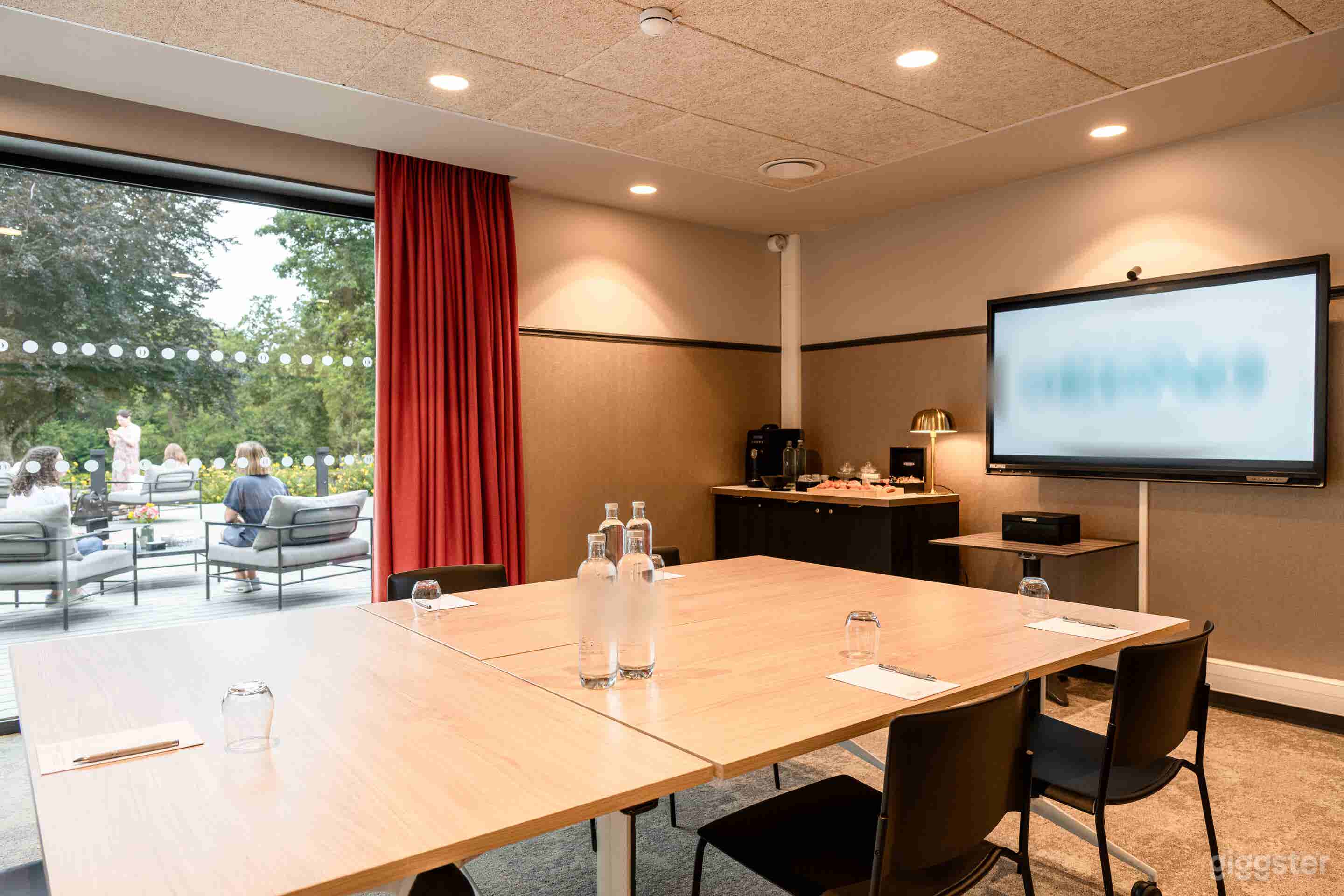 Photo de Salon Jeanne-Jacquette 2