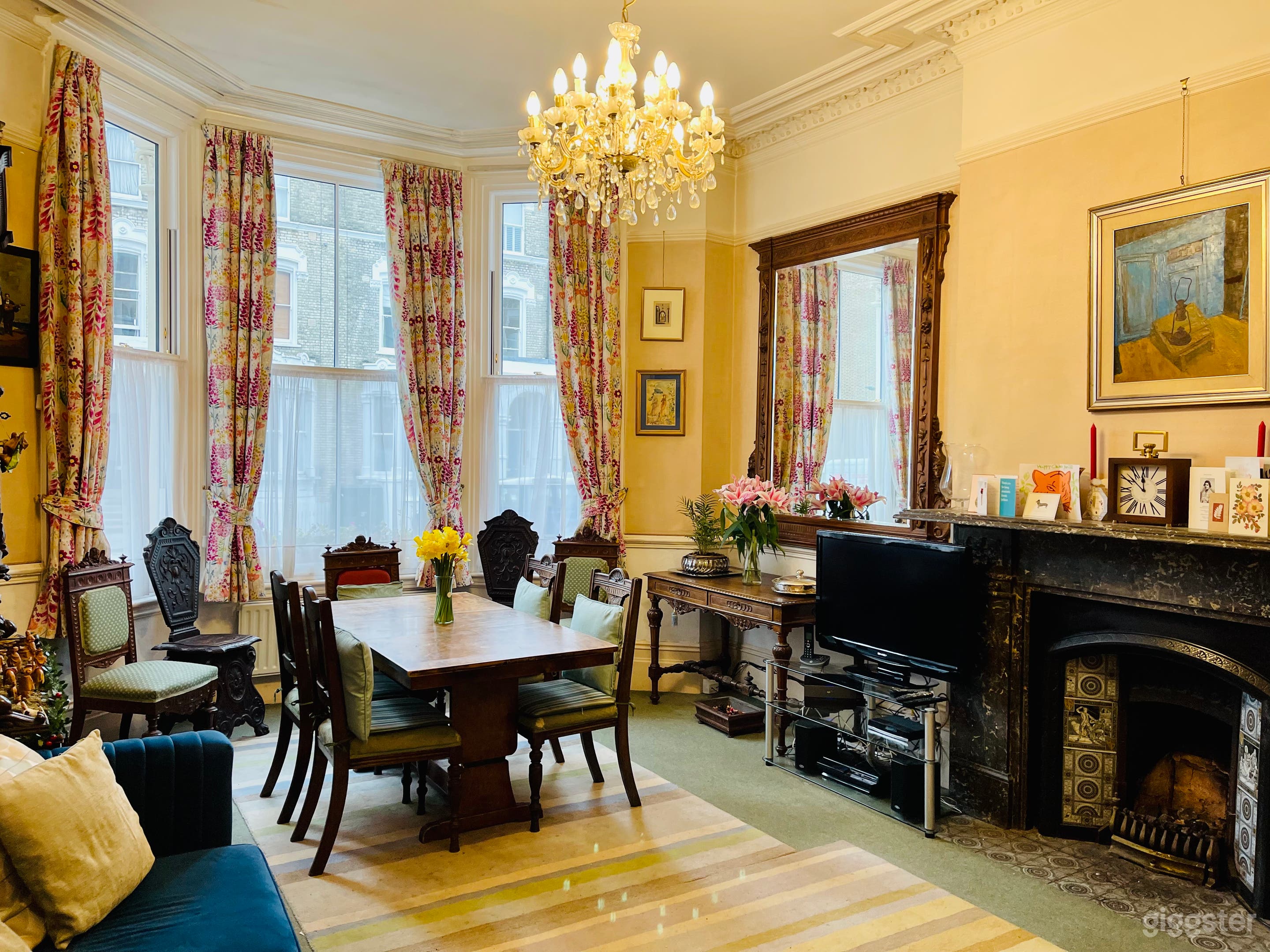 Victorian period living room Photo 2