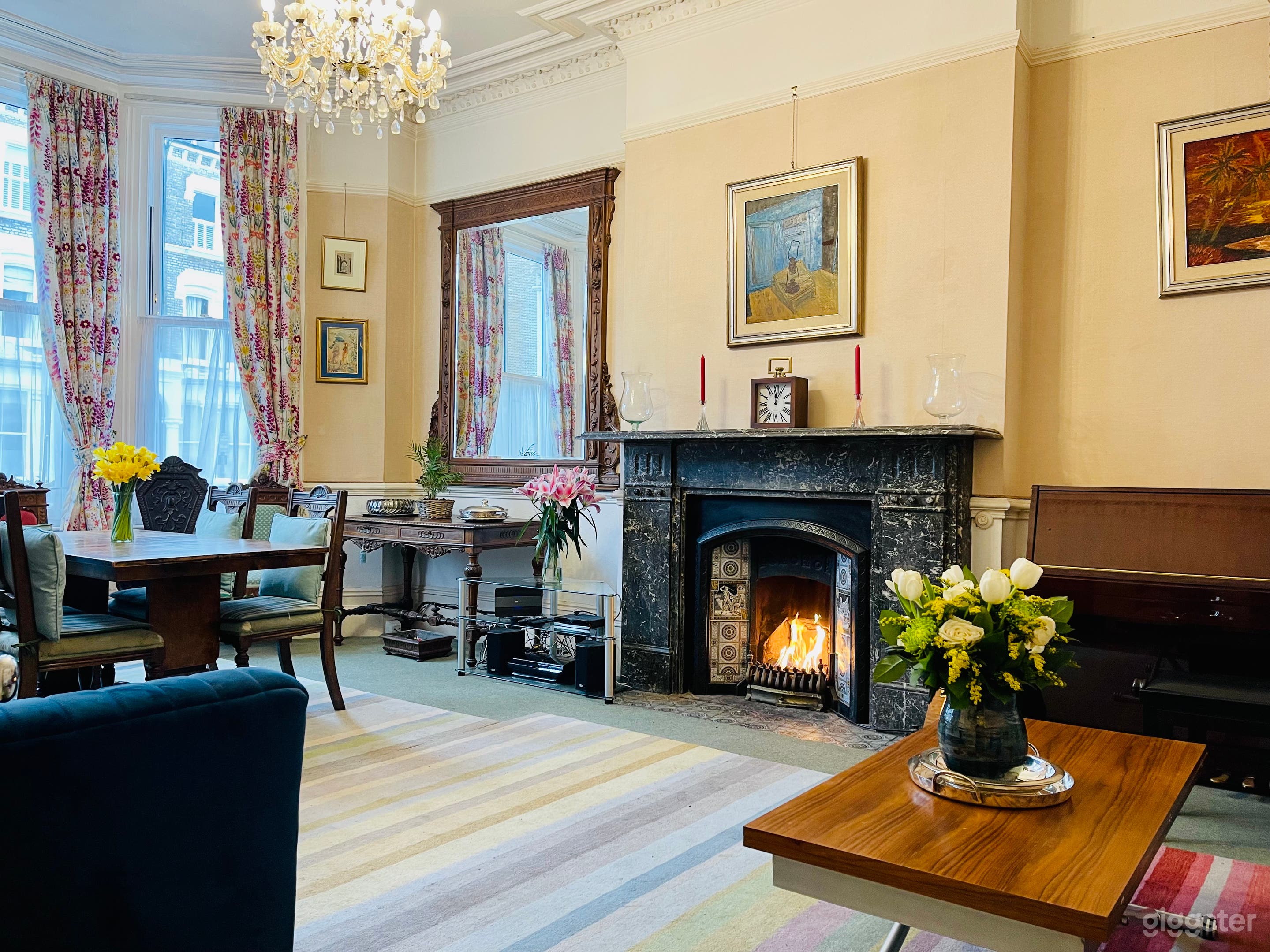 Victorian period living room Photo 1