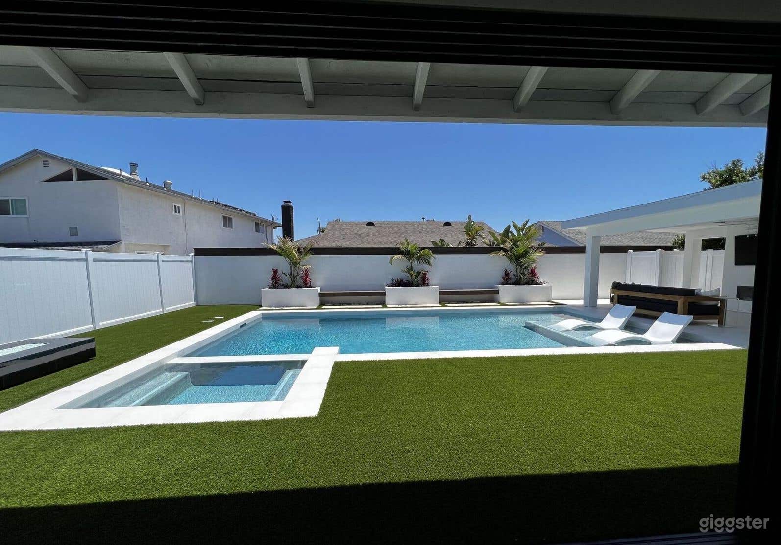 Pool in a Seabreeze-kissed Modern Home Photo 1