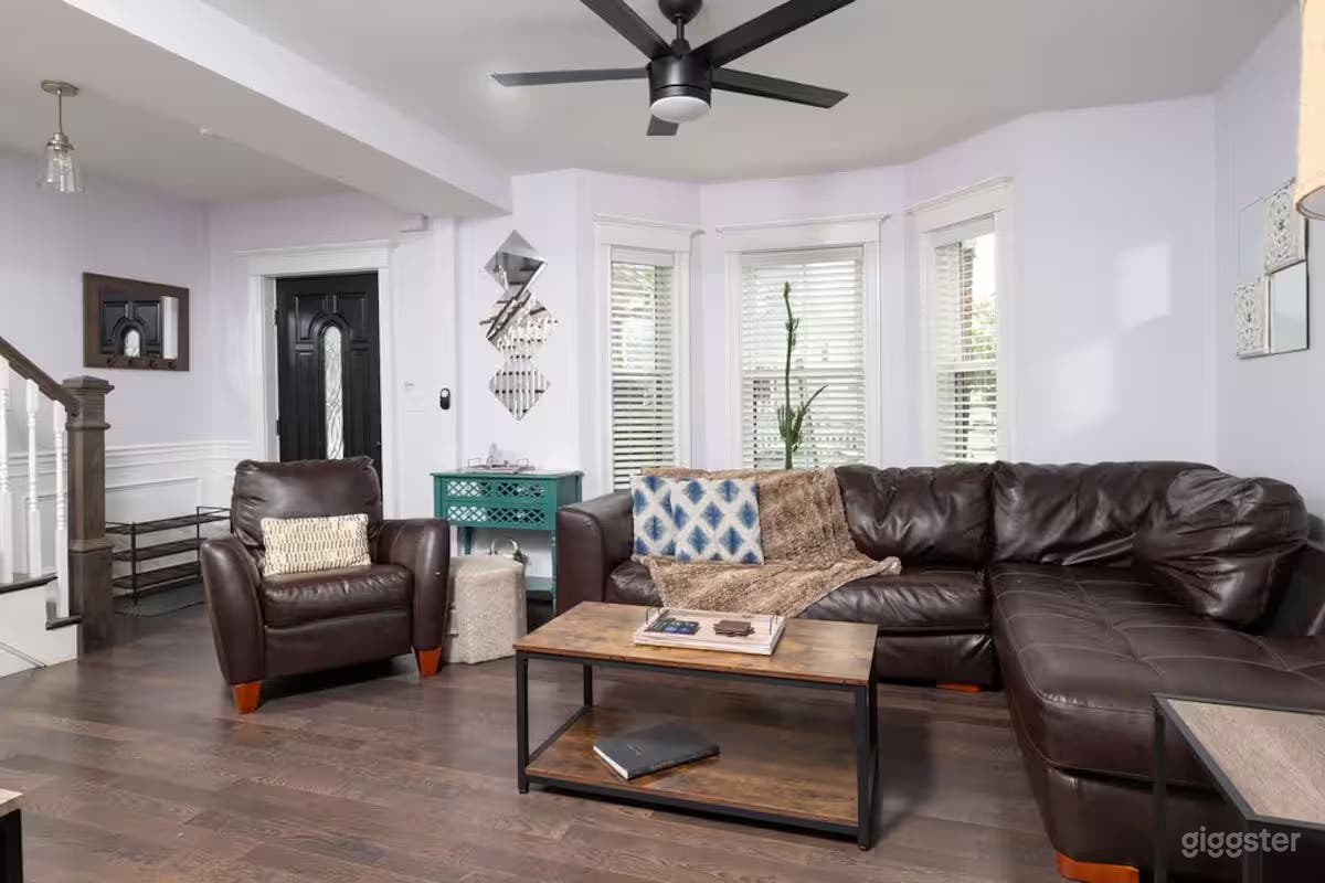 Modern Furnished Home near Boston Photo 2