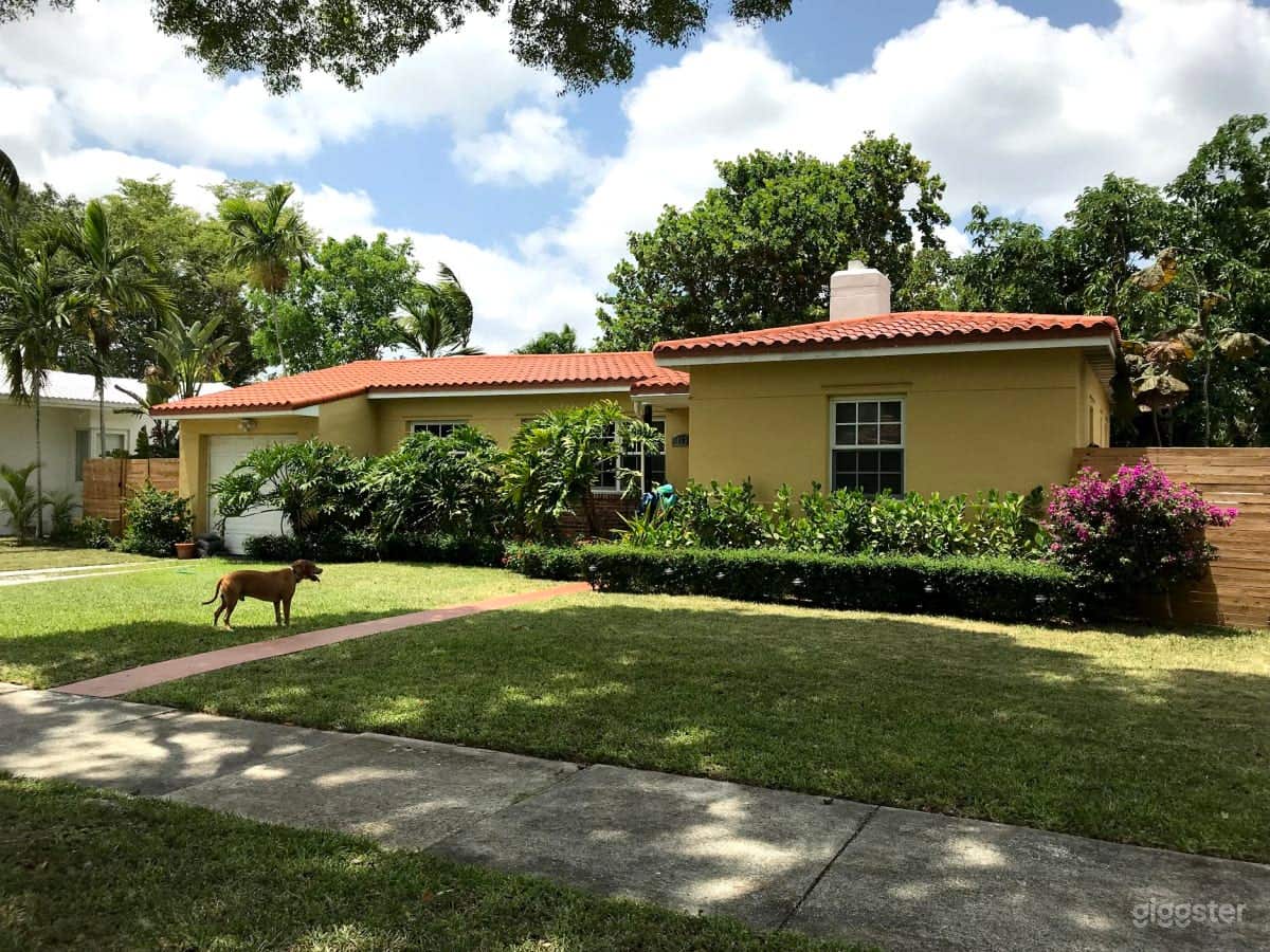 Cathedral Ceilings and Magical Backyard Photo 1