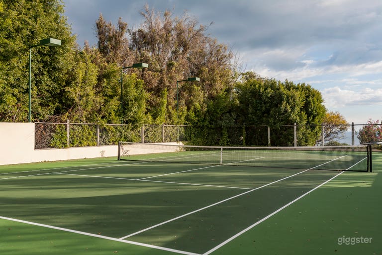  New California 7 (Tennis Court + Pool Only) 