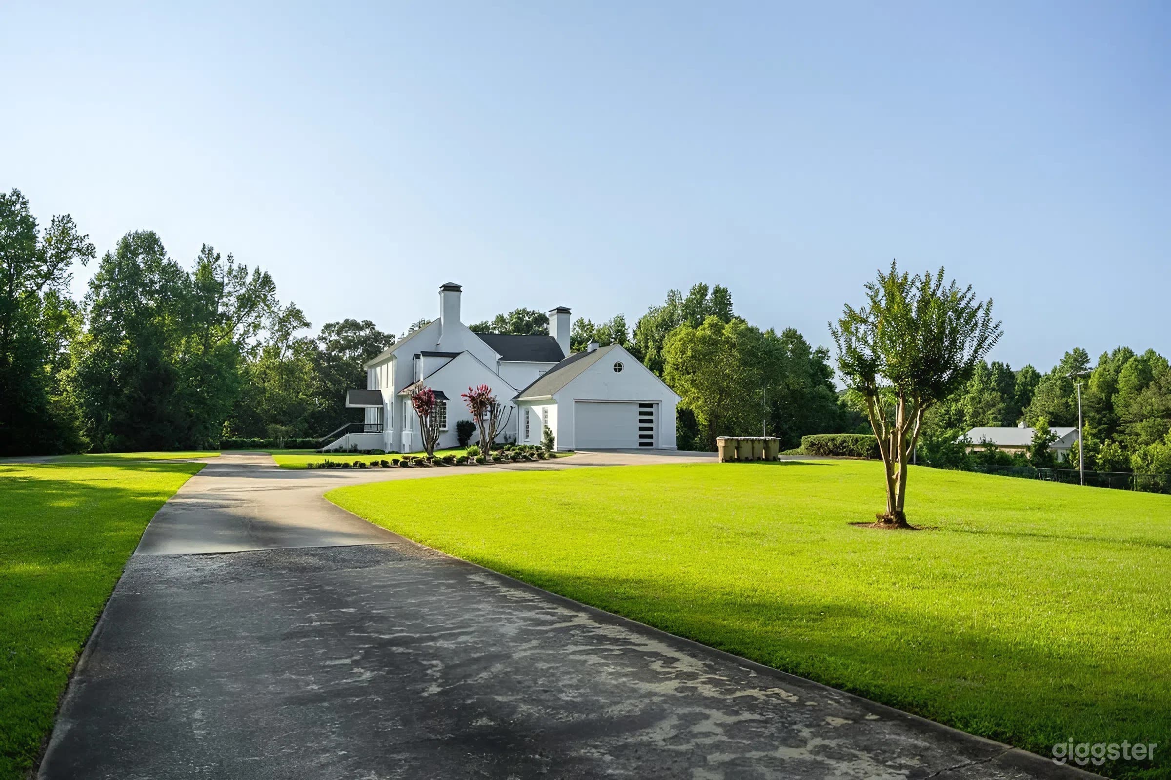 North Hall Chateau - Private Resort Paradise Photo 2