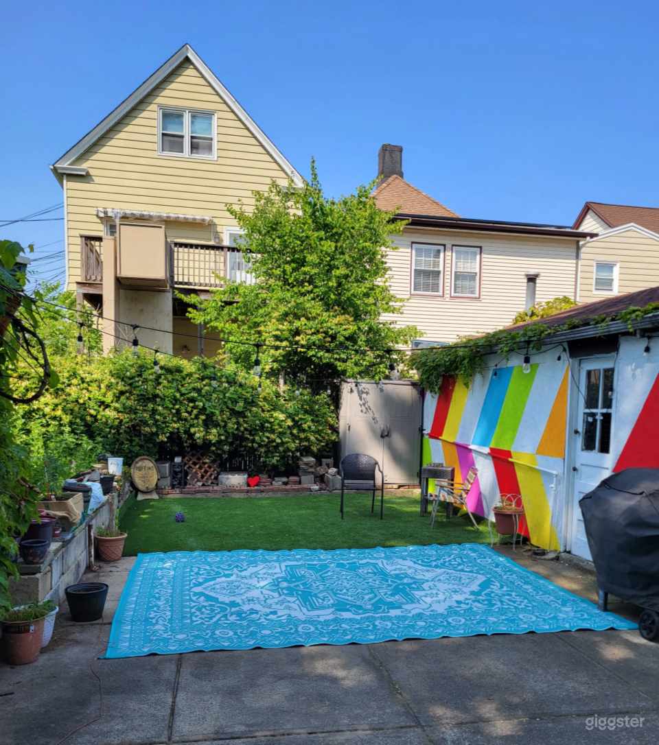 Modern House w/ Mural, Attic, Garage, and Basement Photo 2