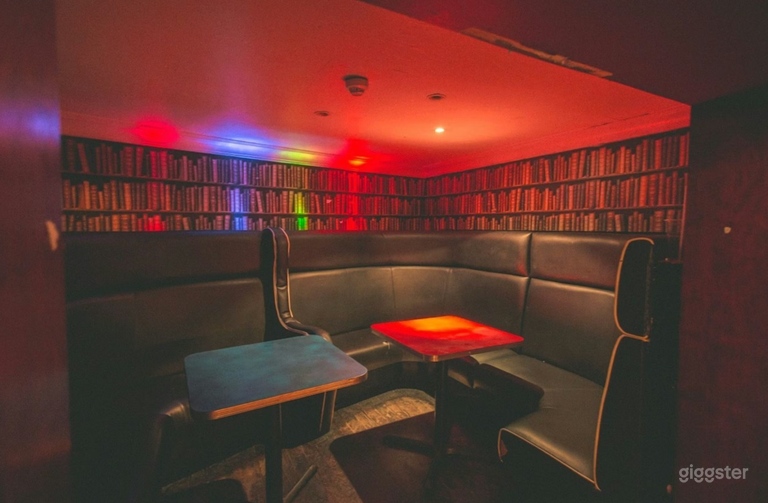  Downstairs Intimate Bar  