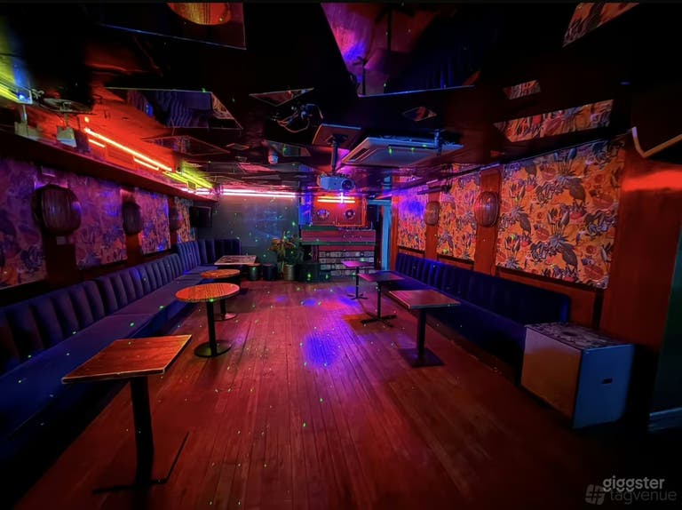  Downstairs Intimate Bar  