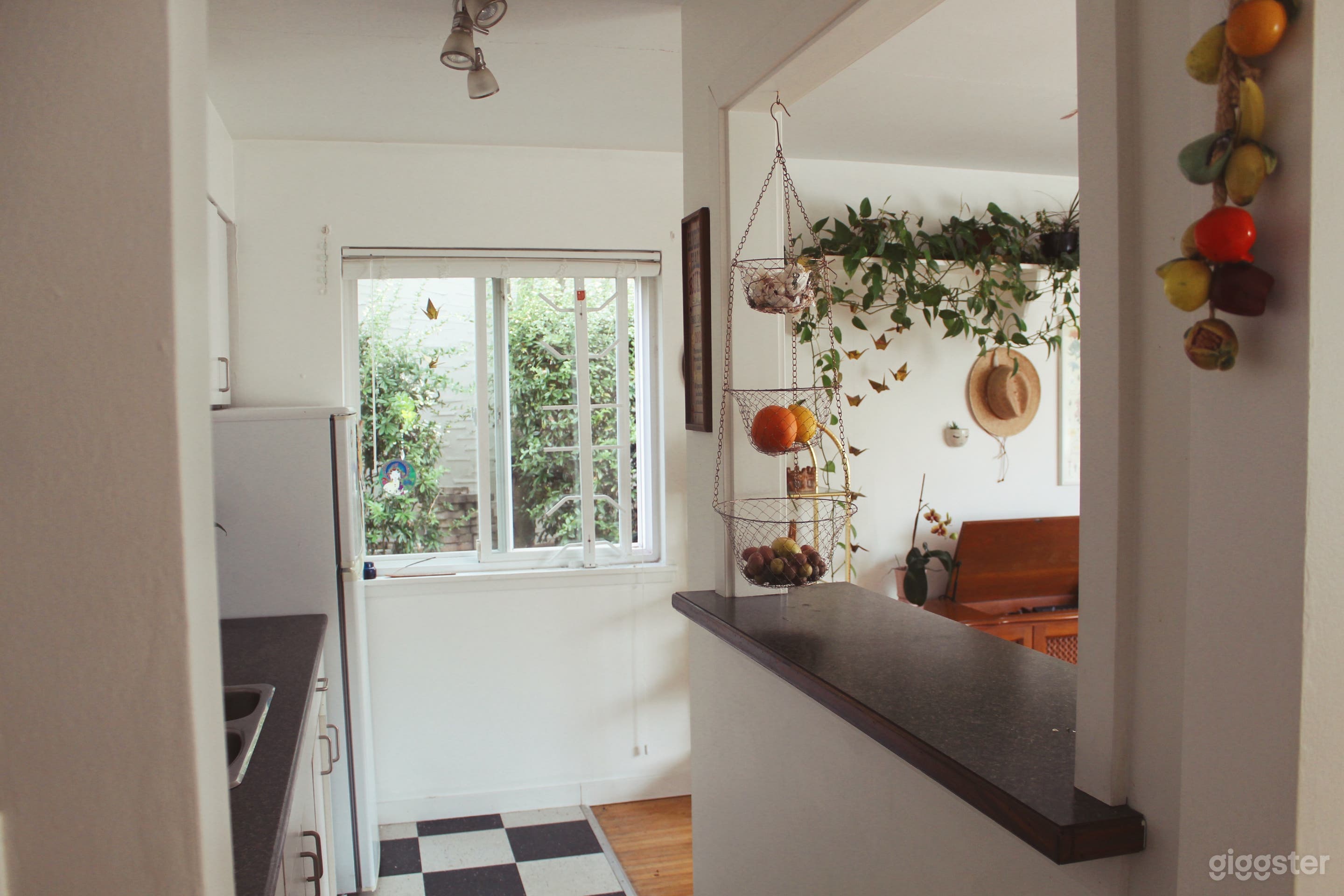 Eclectic + Bright Boho-Retro Apartment Photo 4