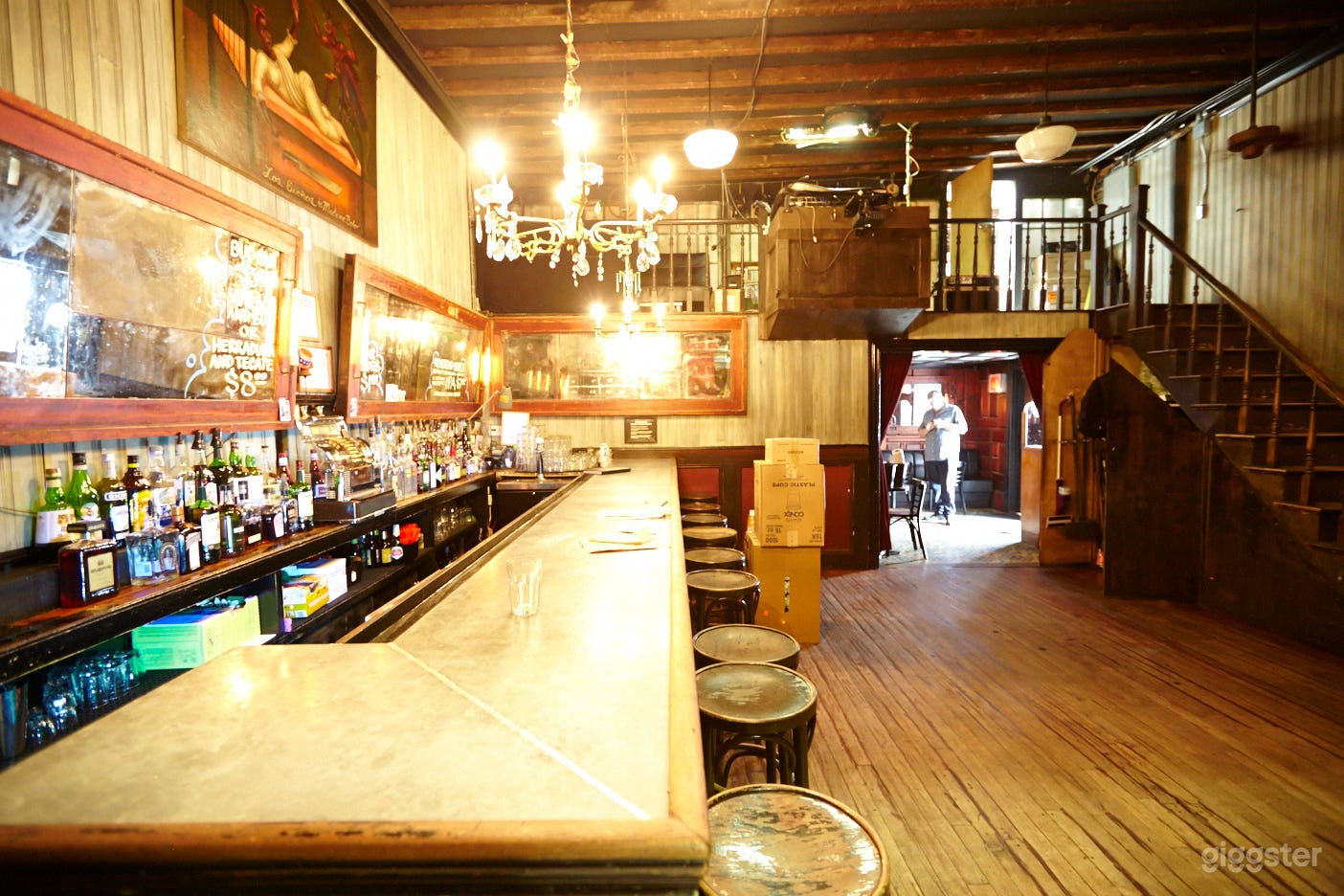 Bar and music venue: Location 5032 Photo 1